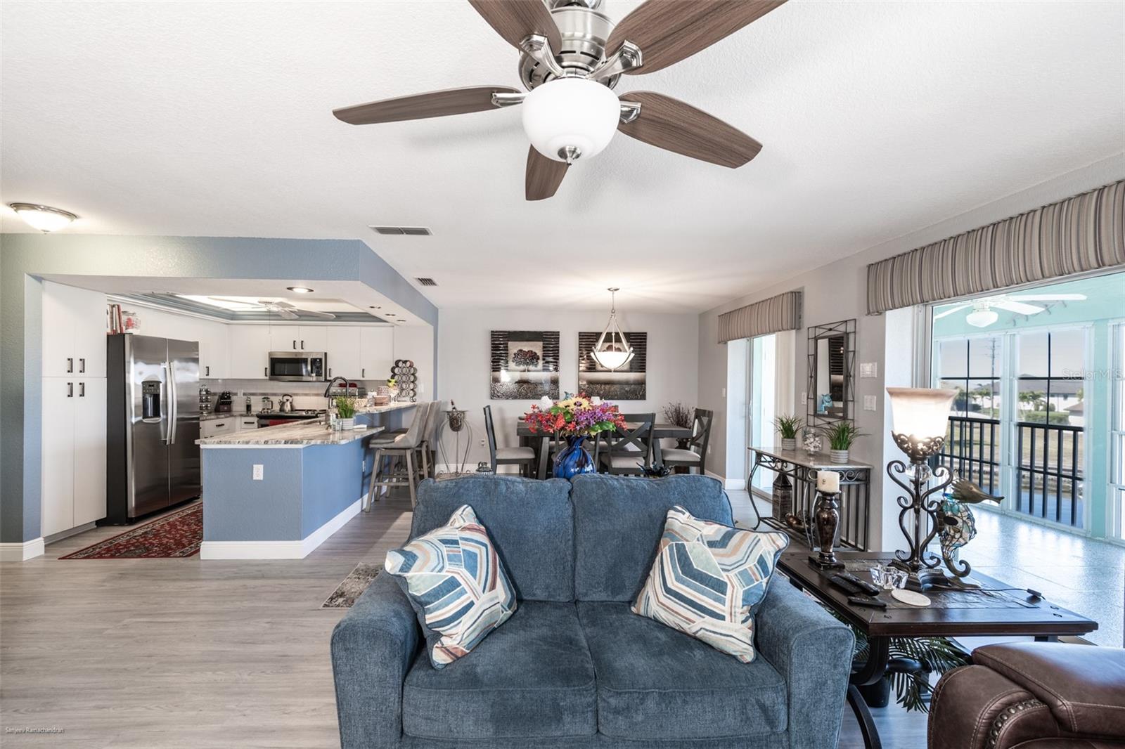 Image 6 of 58 For 4000 Bal Harbor Boulevard 127