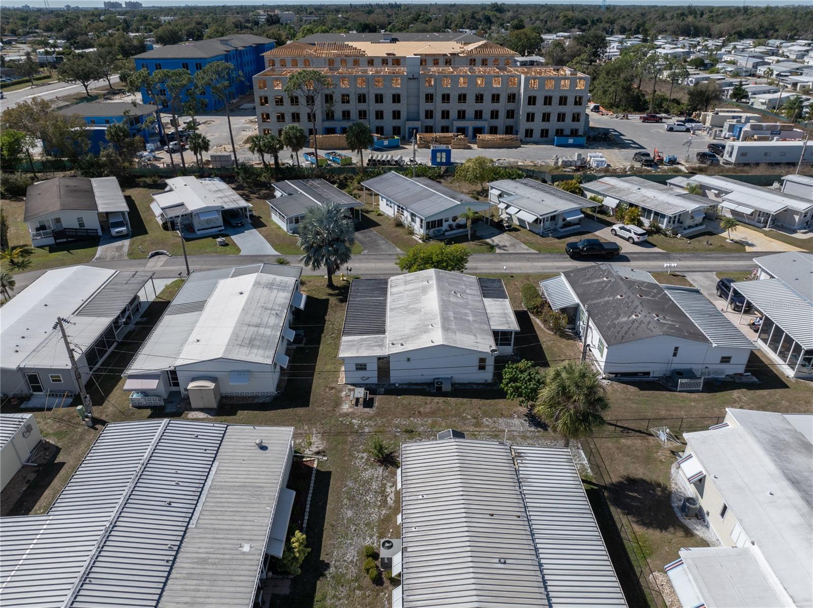 Image 15 of 41 For 205 Carriage Lane