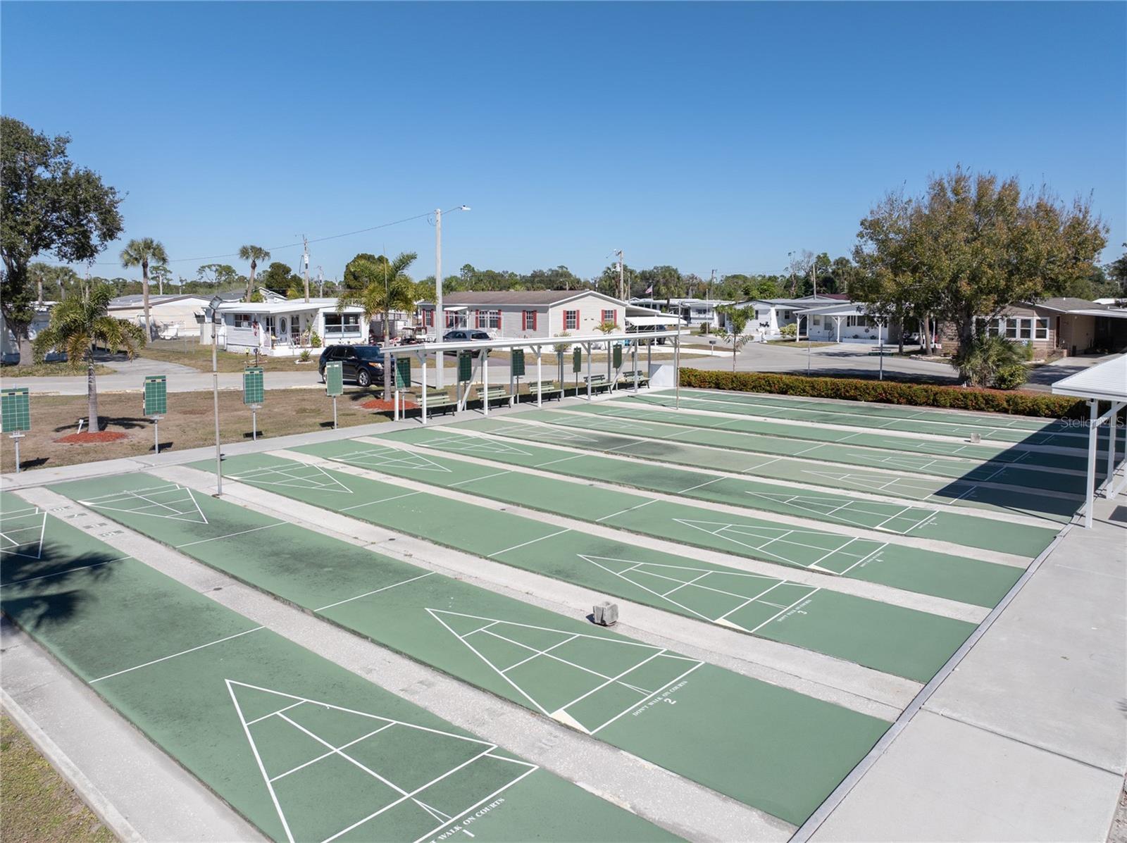 Image 7 of 41 For 205 Carriage Lane