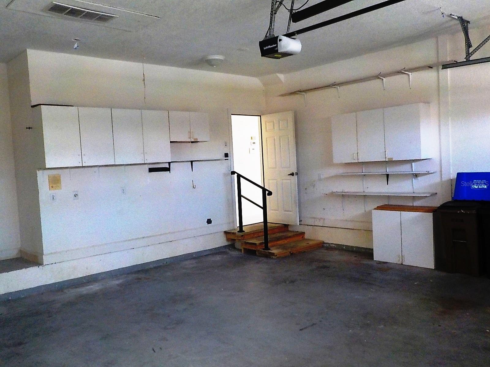 Image 16 of 41 For 147 Hibiscus Drive