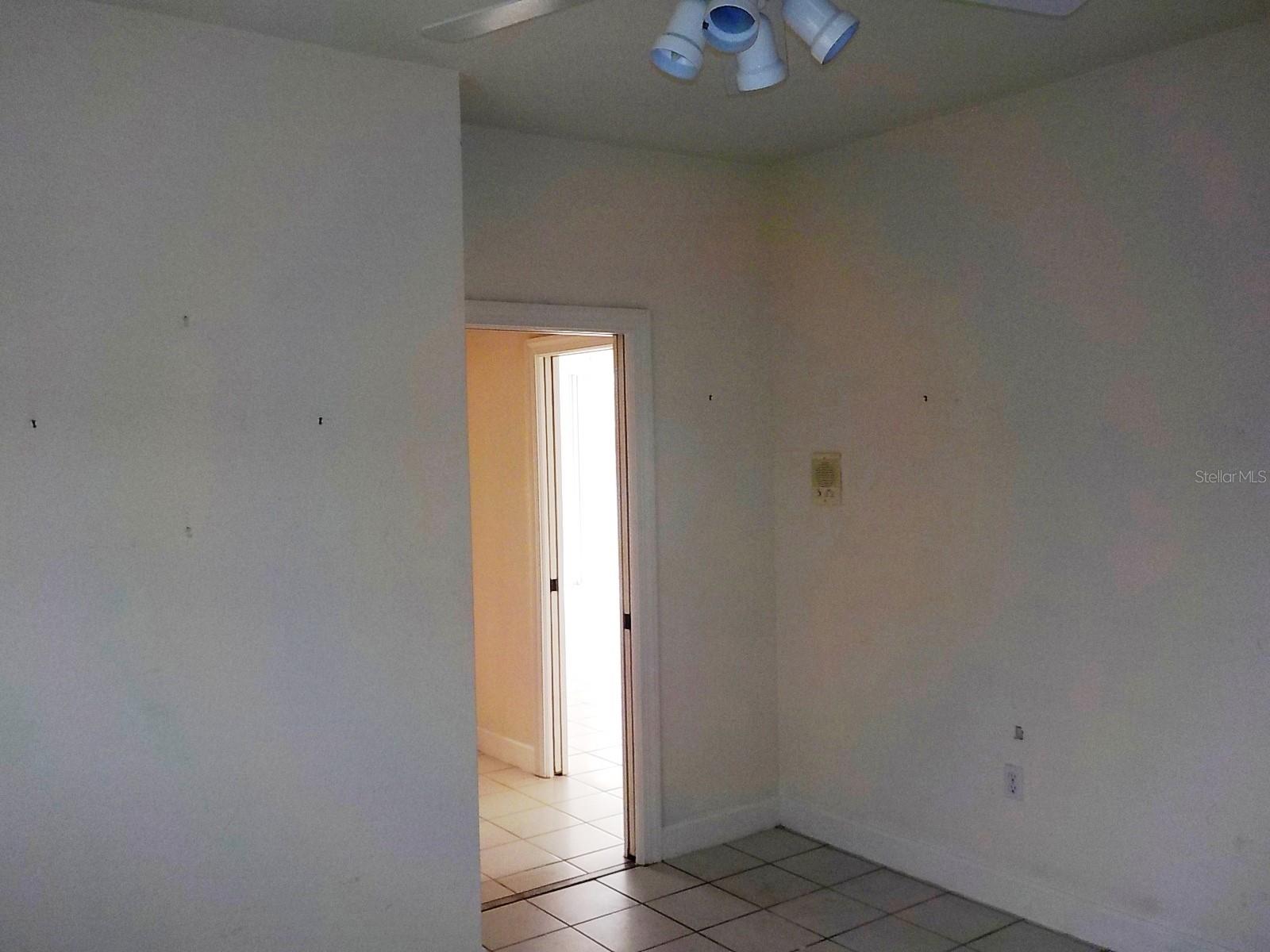 Image 19 of 41 For 147 Hibiscus Drive