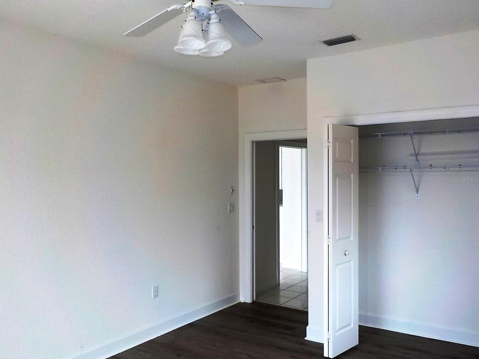 Image 21 of 41 For 147 Hibiscus Drive