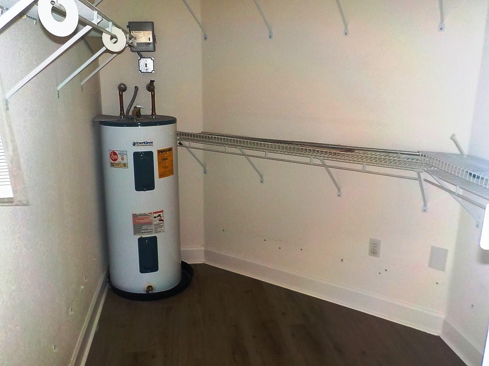 Image 28 of 41 For 147 Hibiscus Drive