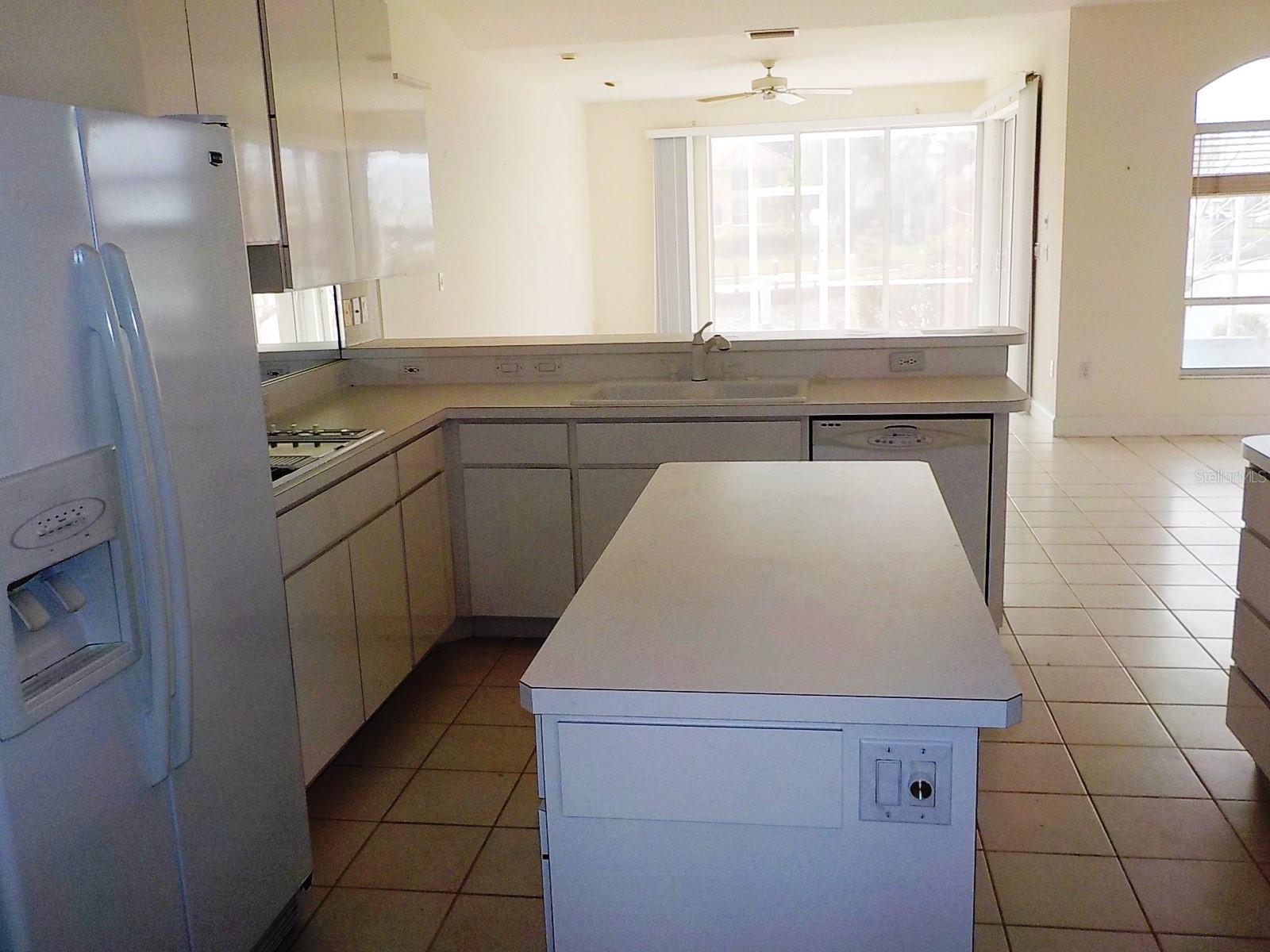 Image 4 of 41 For 147 Hibiscus Drive