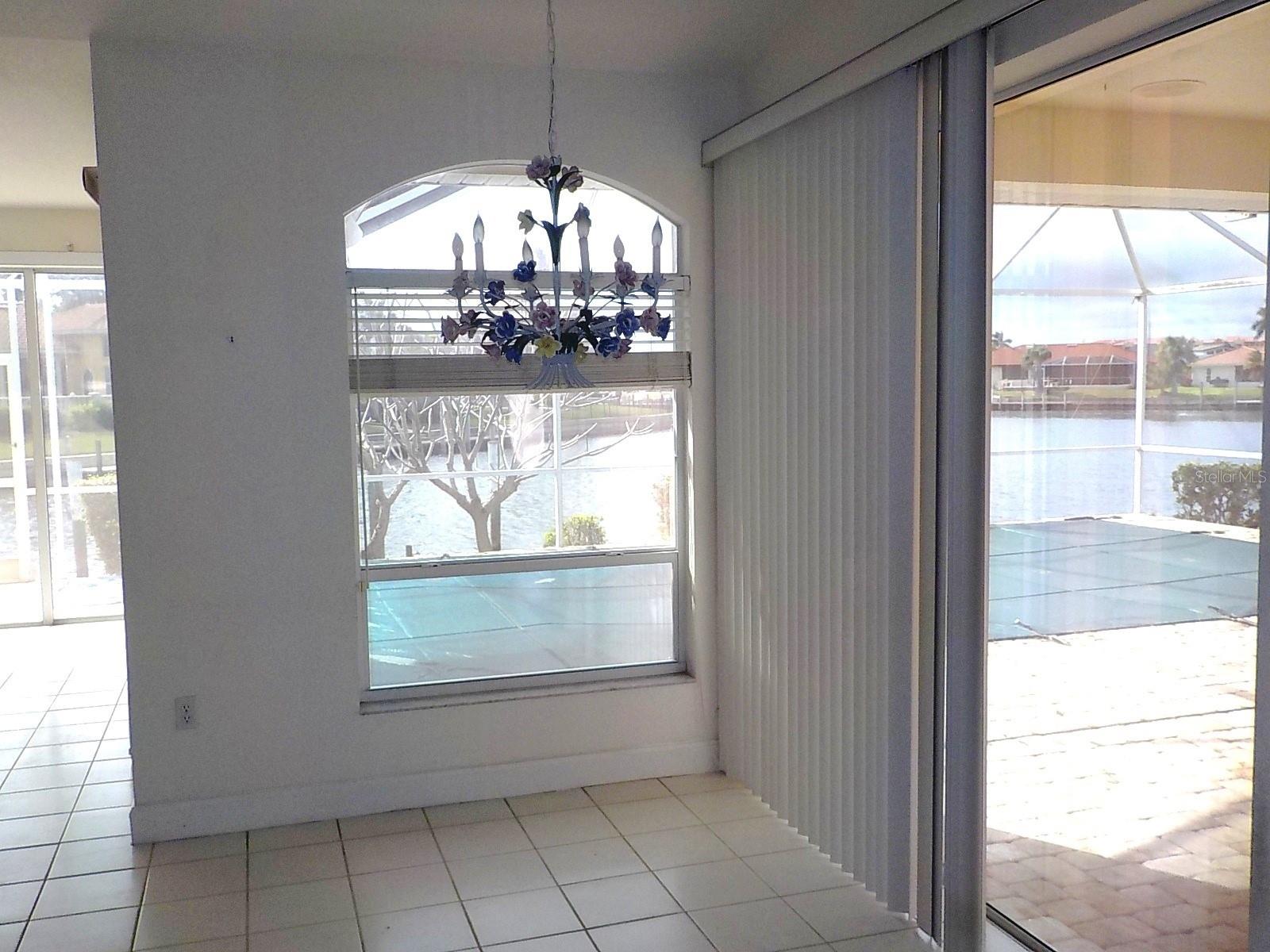 Image 7 of 41 For 147 Hibiscus Drive