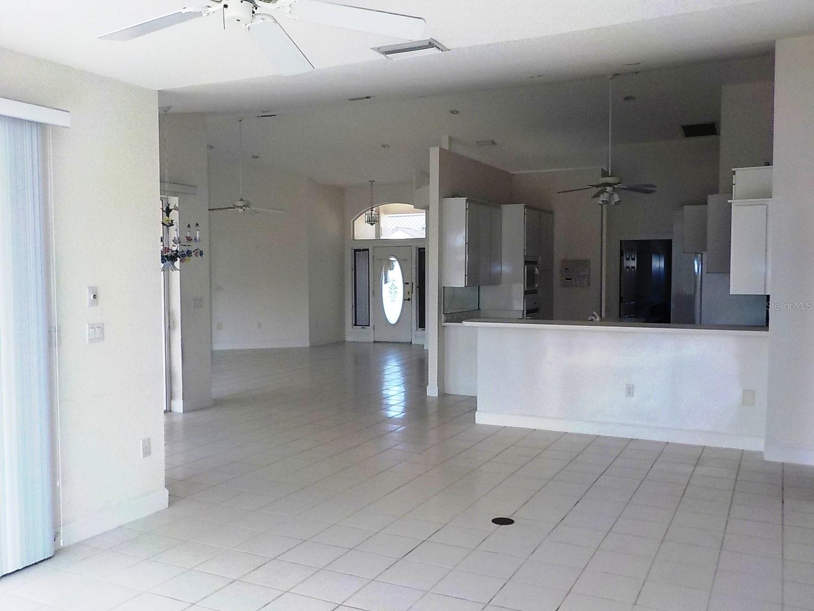 Image 9 of 41 For 147 Hibiscus Drive