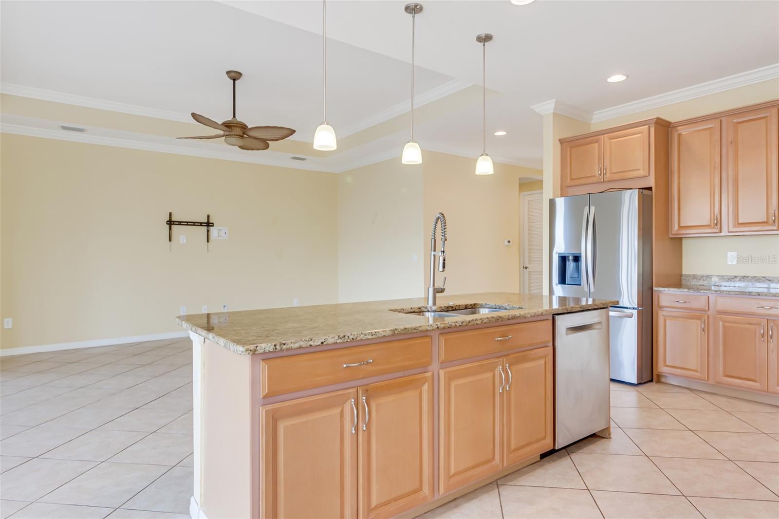 Image 13 of 39 For 7486 Talon Bay Drive