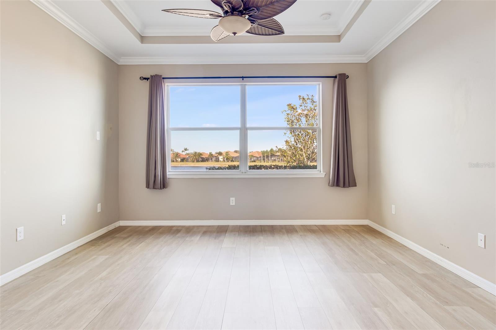 Image 21 of 39 For 7486 Talon Bay Drive