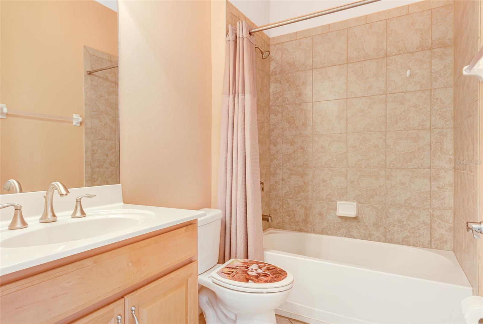 Image 25 of 39 For 7486 Talon Bay Drive