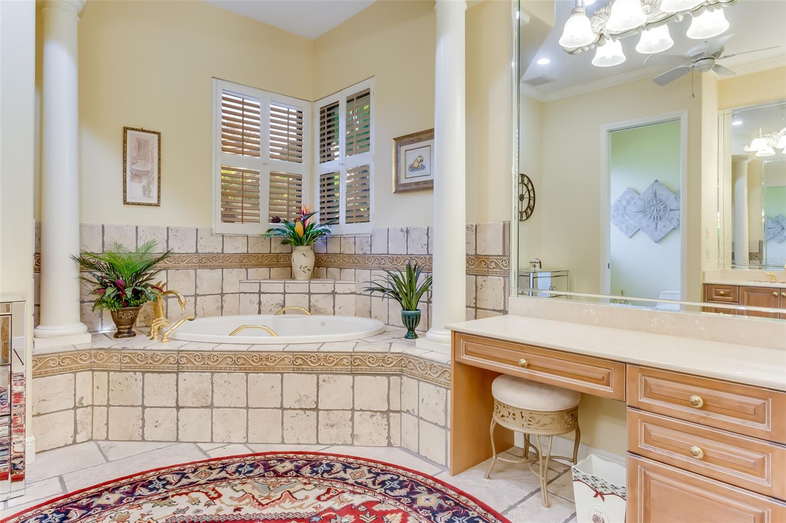 Image 27 of 54 For 2218 Silver Palm Road