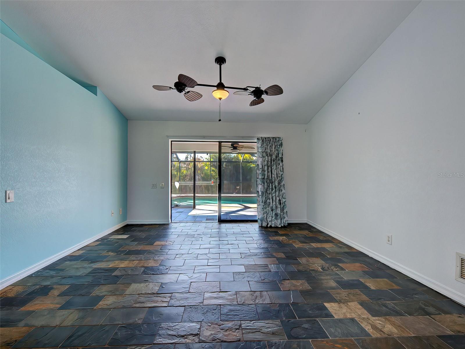 Image 11 of 79 For 2301 Via Veneto Drive