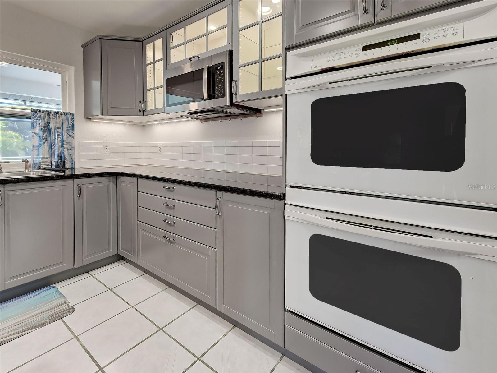 Image 22 of 79 For 2301 Via Veneto Drive