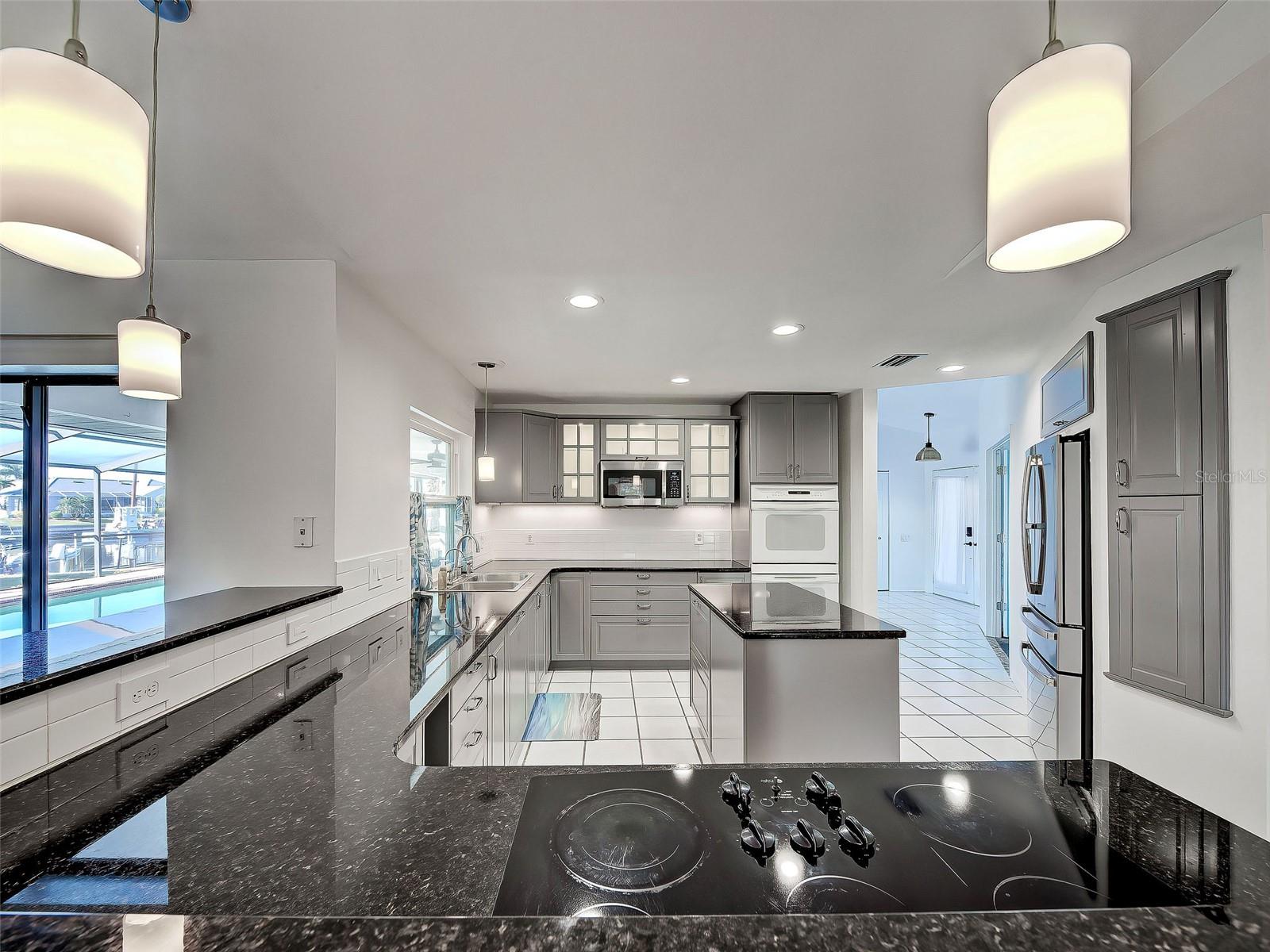 Image 26 of 79 For 2301 Via Veneto Drive