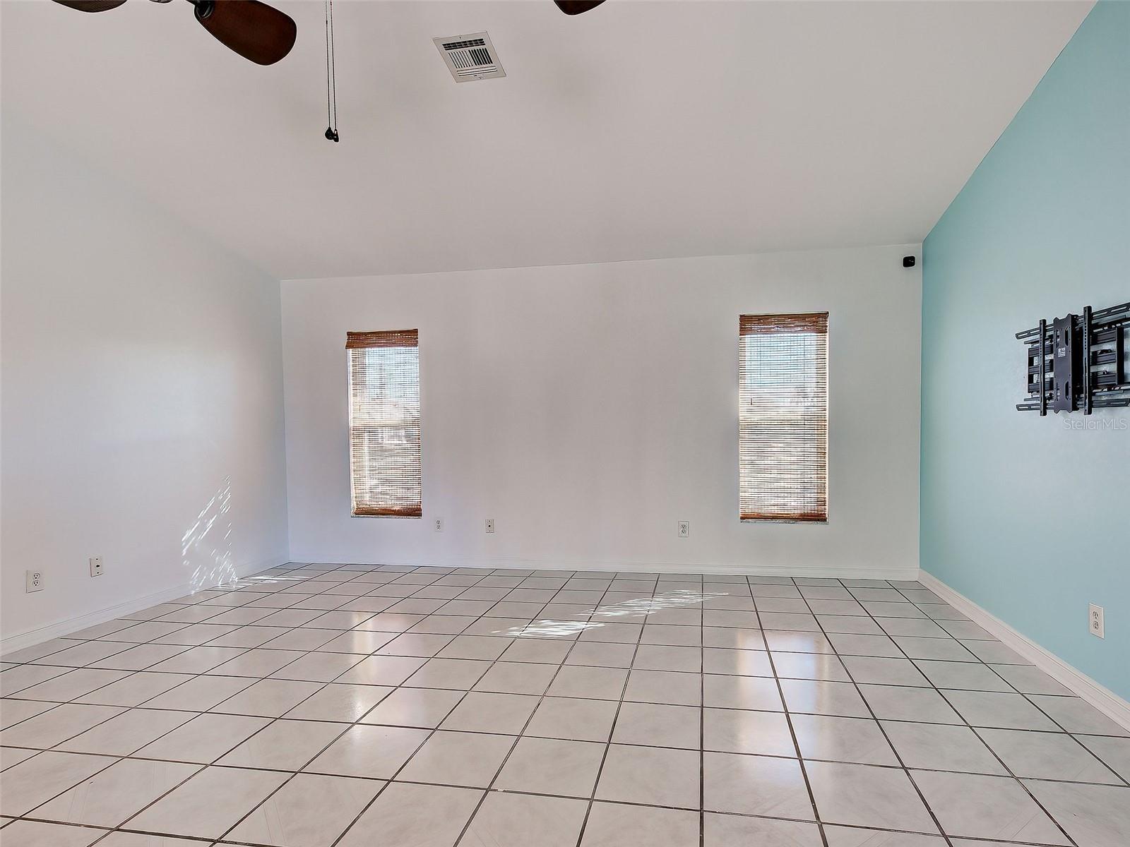 Image 33 of 79 For 2301 Via Veneto Drive