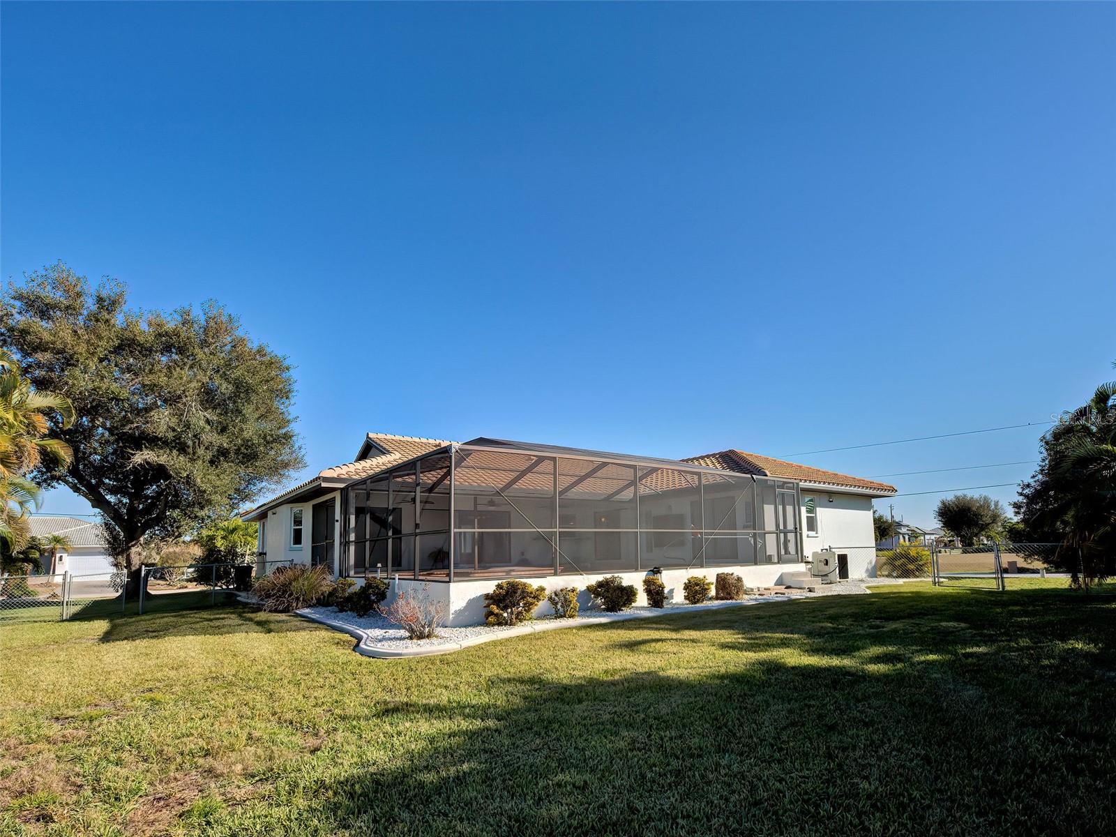 Image 6 of 79 For 2301 Via Veneto Drive