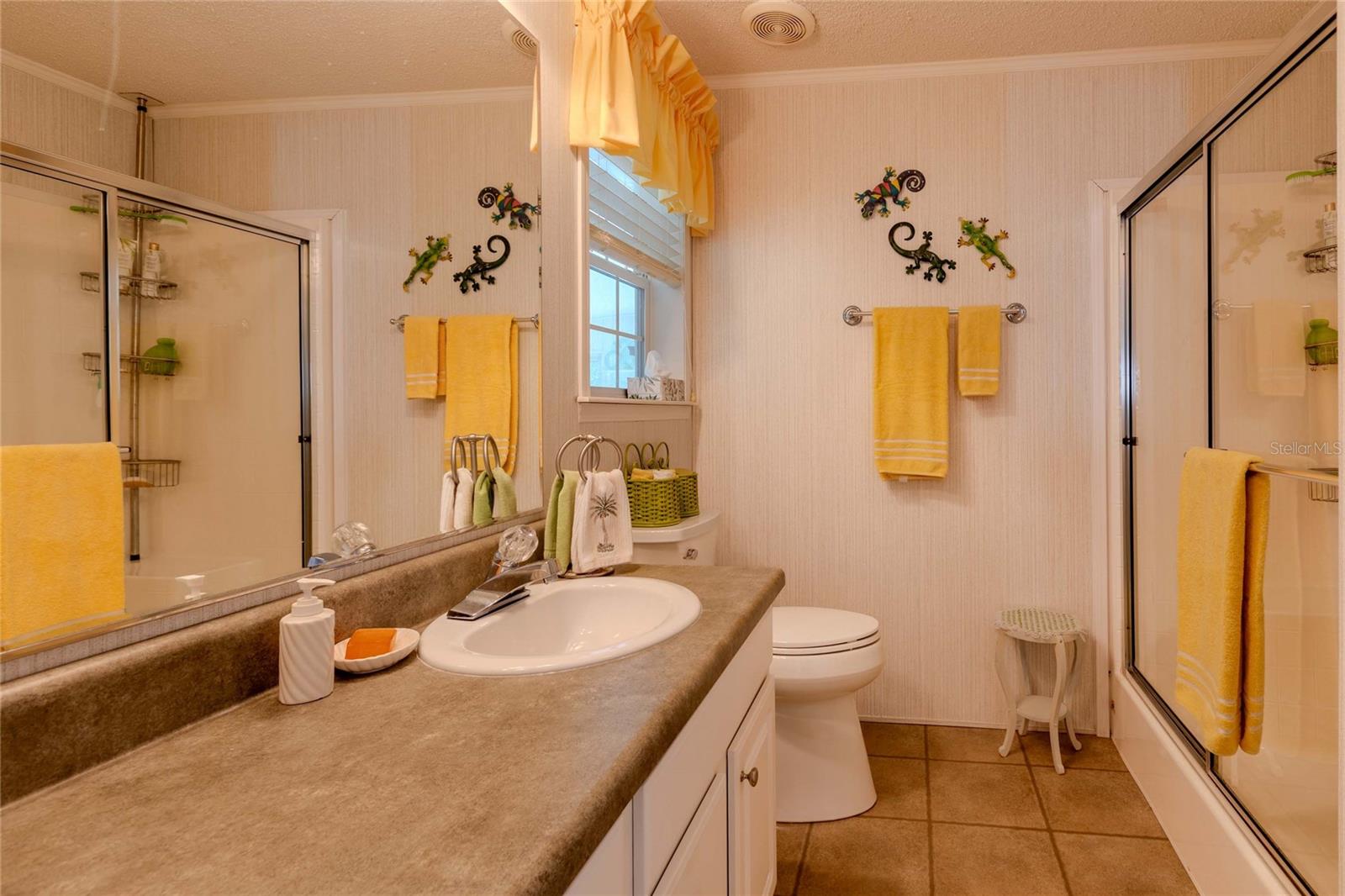 Image 15 of 59 For 2100 Kings Highway 52