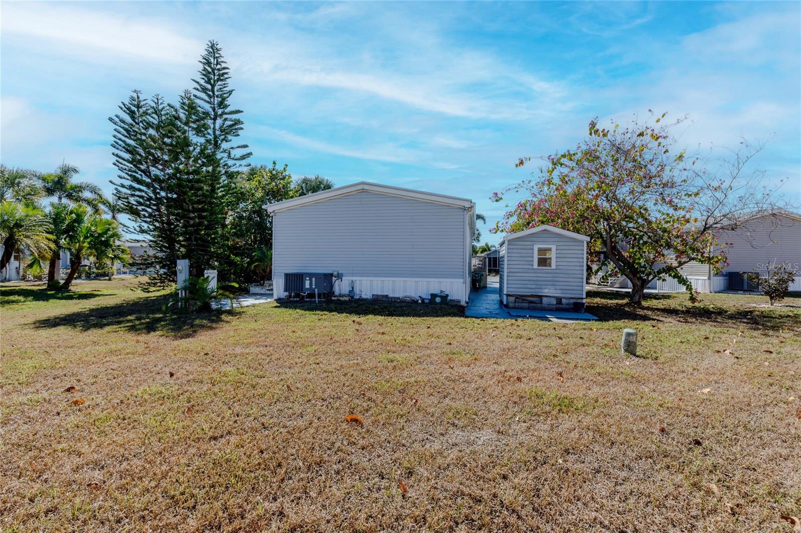 Image 19 of 59 For 2100 Kings Highway 52