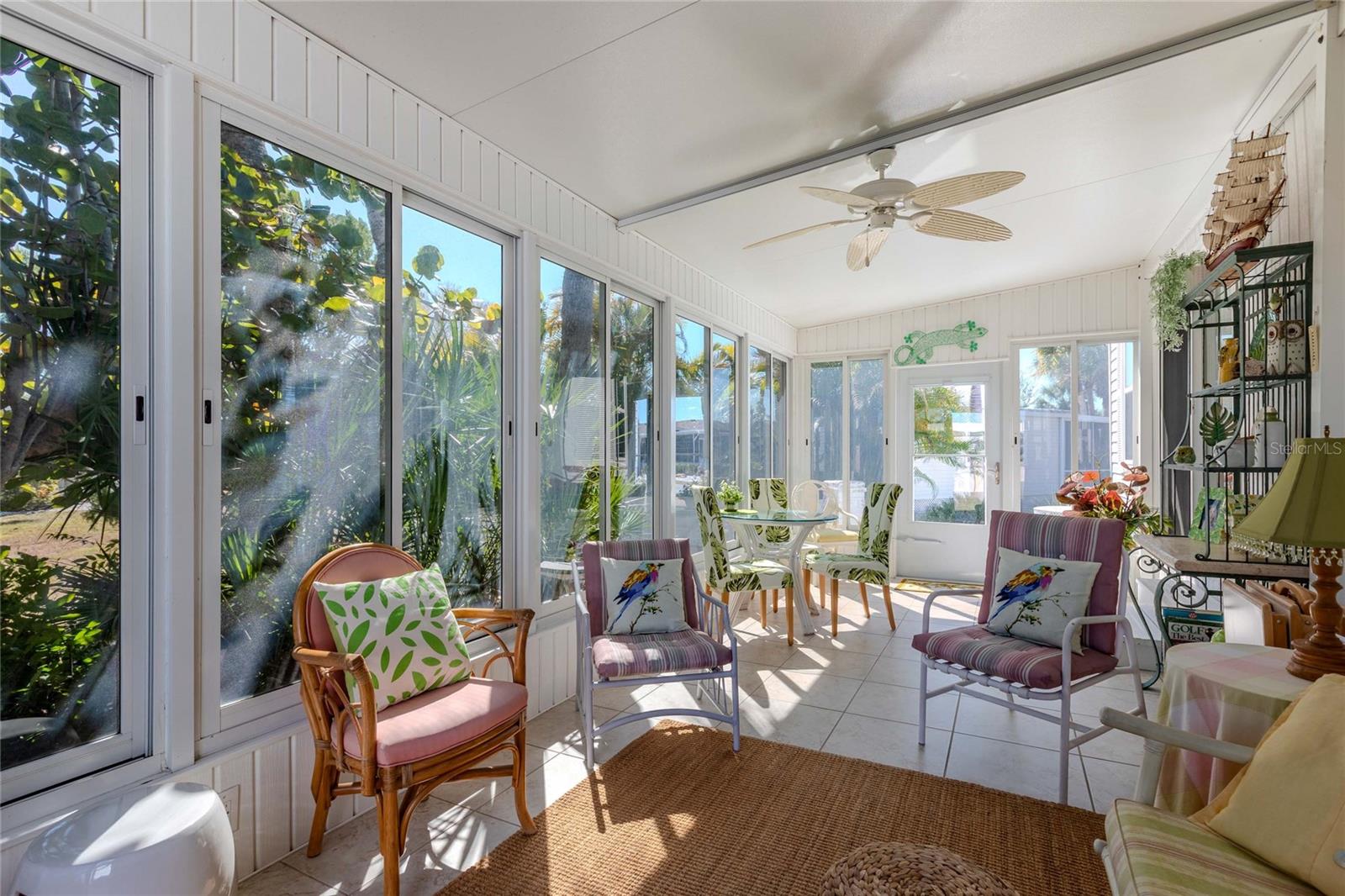 Image 4 of 59 For 2100 Kings Highway 52