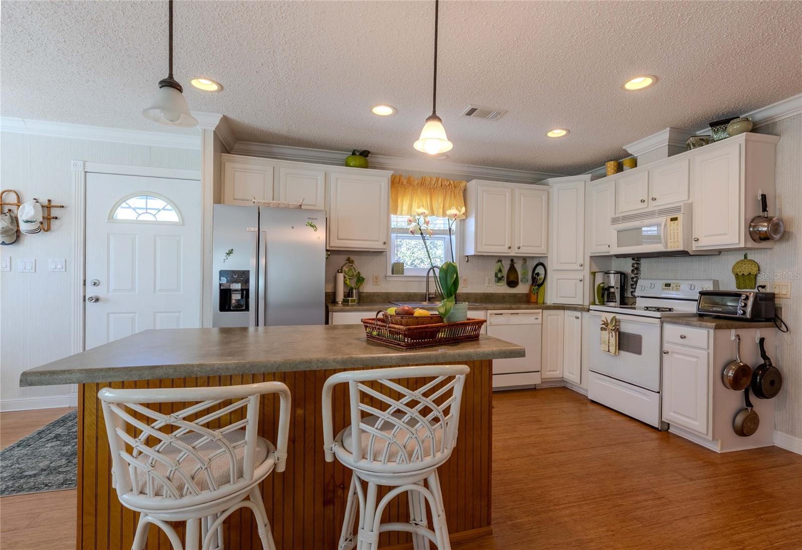 Image 6 of 59 For 2100 Kings Highway 52