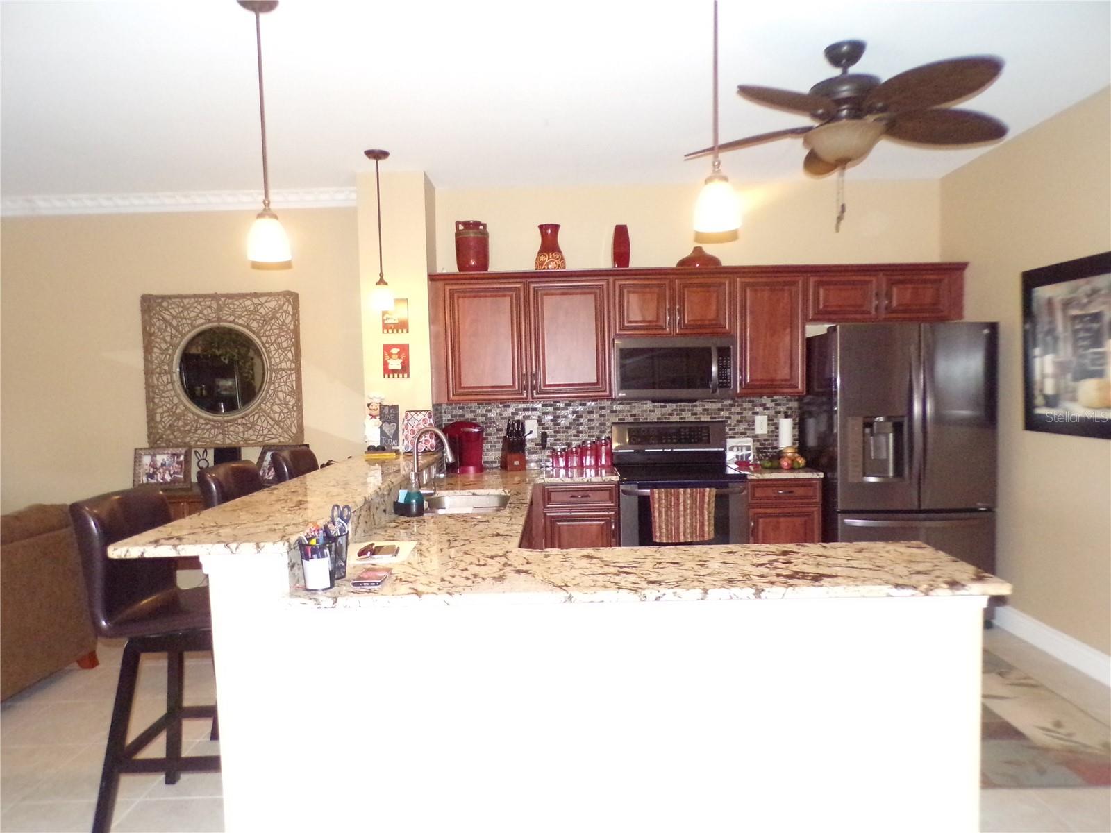 Image 6 of 58 For 2002 Bal Harbor Boulevard 1711