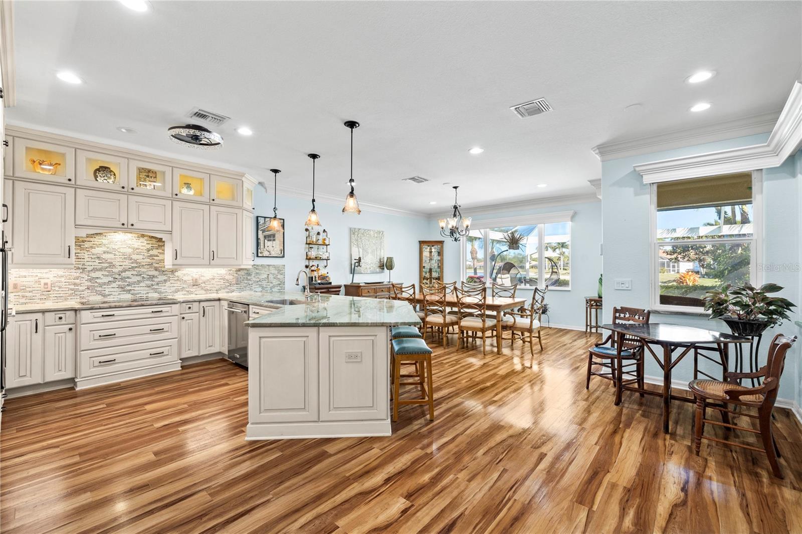 Image 16 of 48 For 20630 Dennisport Lane