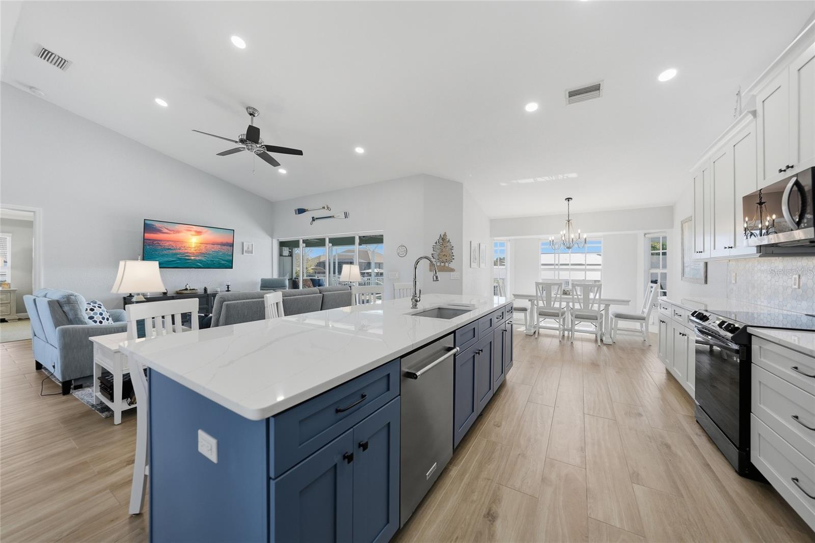 Image 11 of 48 For 521 Peeples Drive