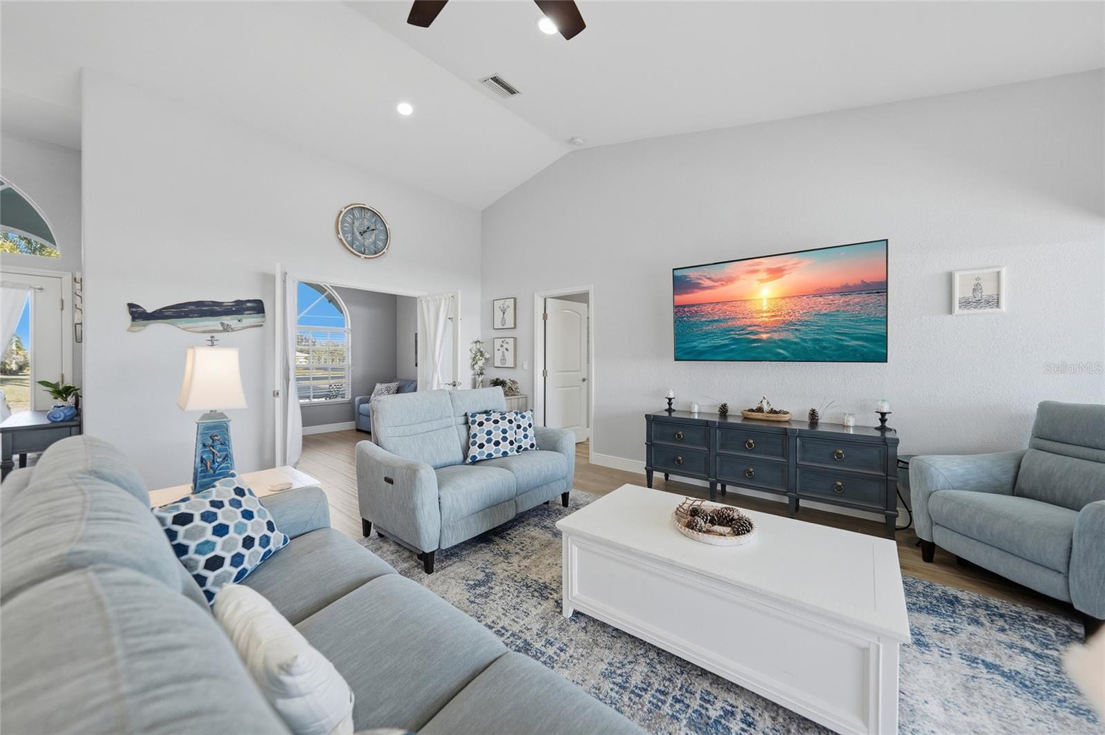 Image 8 of 48 For 521 Peeples Drive