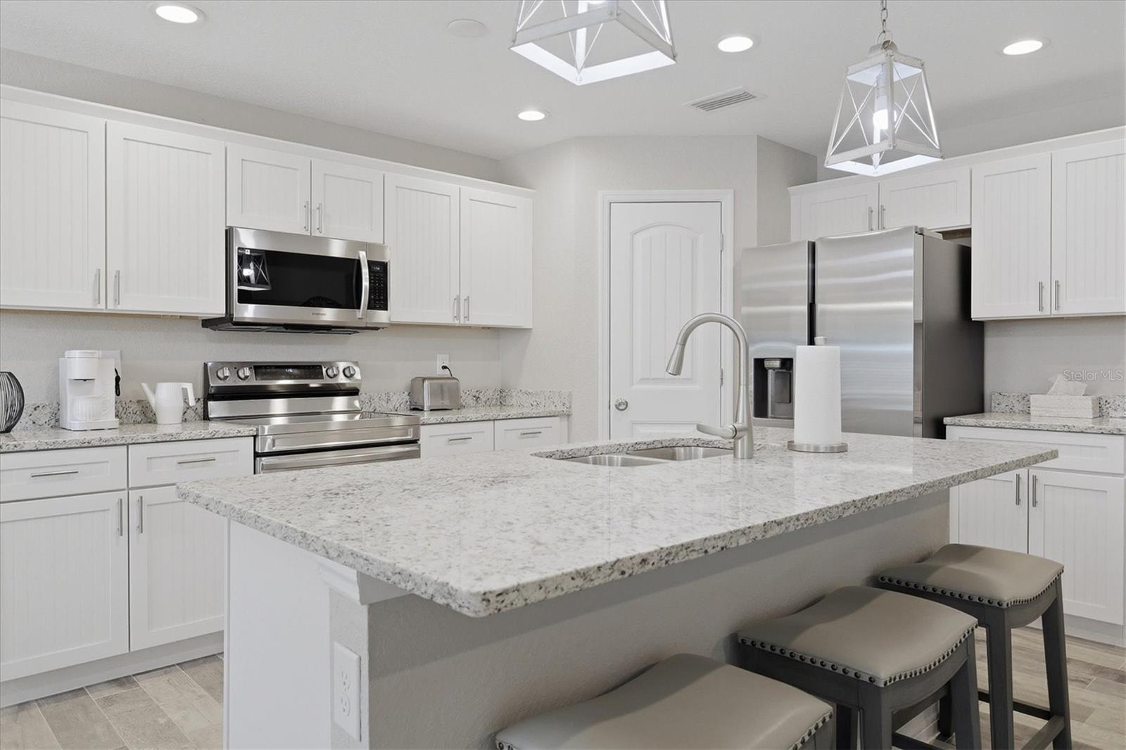 Image 15 of 33 For 106 Red Cedar Park