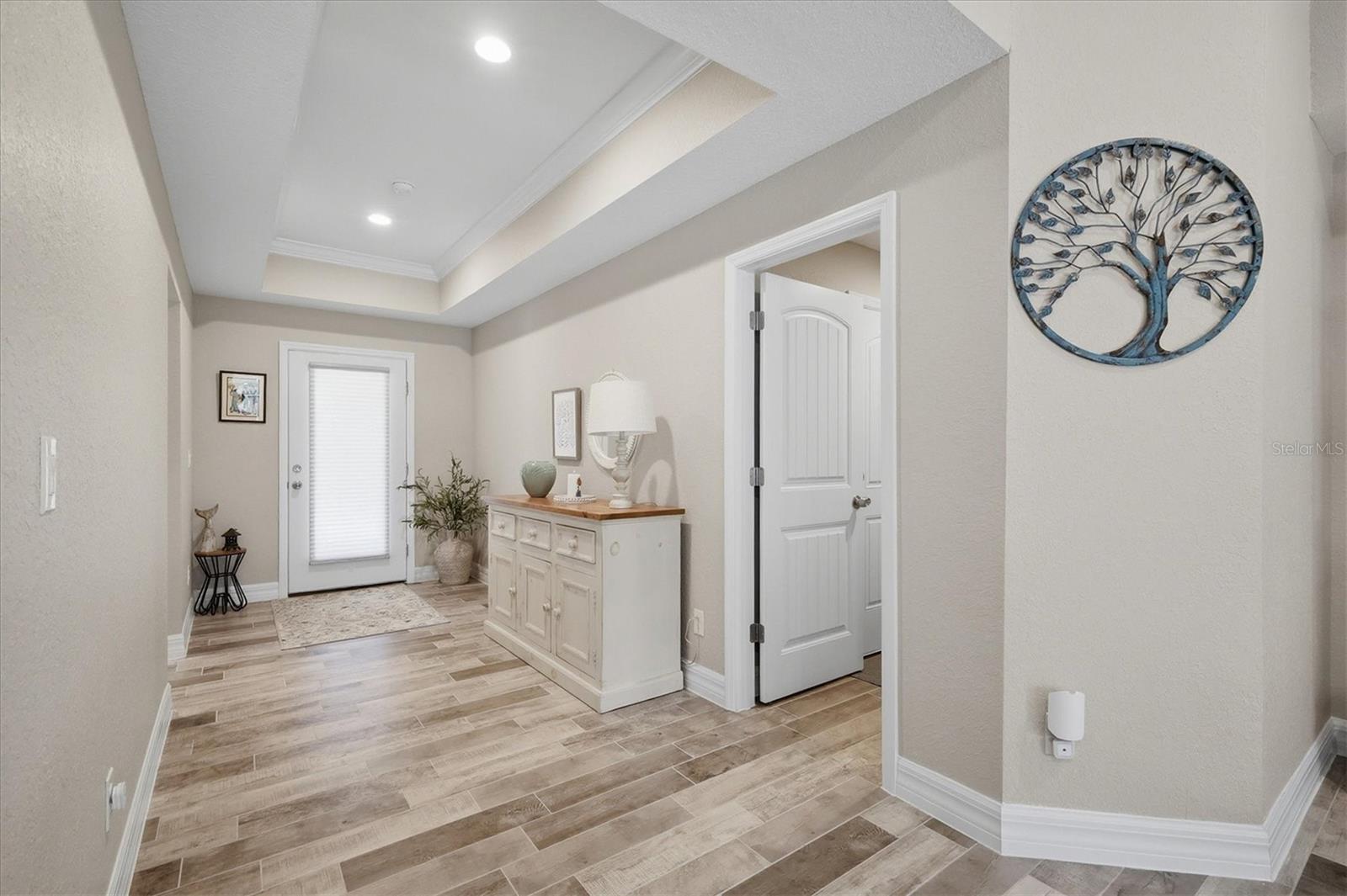 Image 4 of 33 For 106 Red Cedar Park