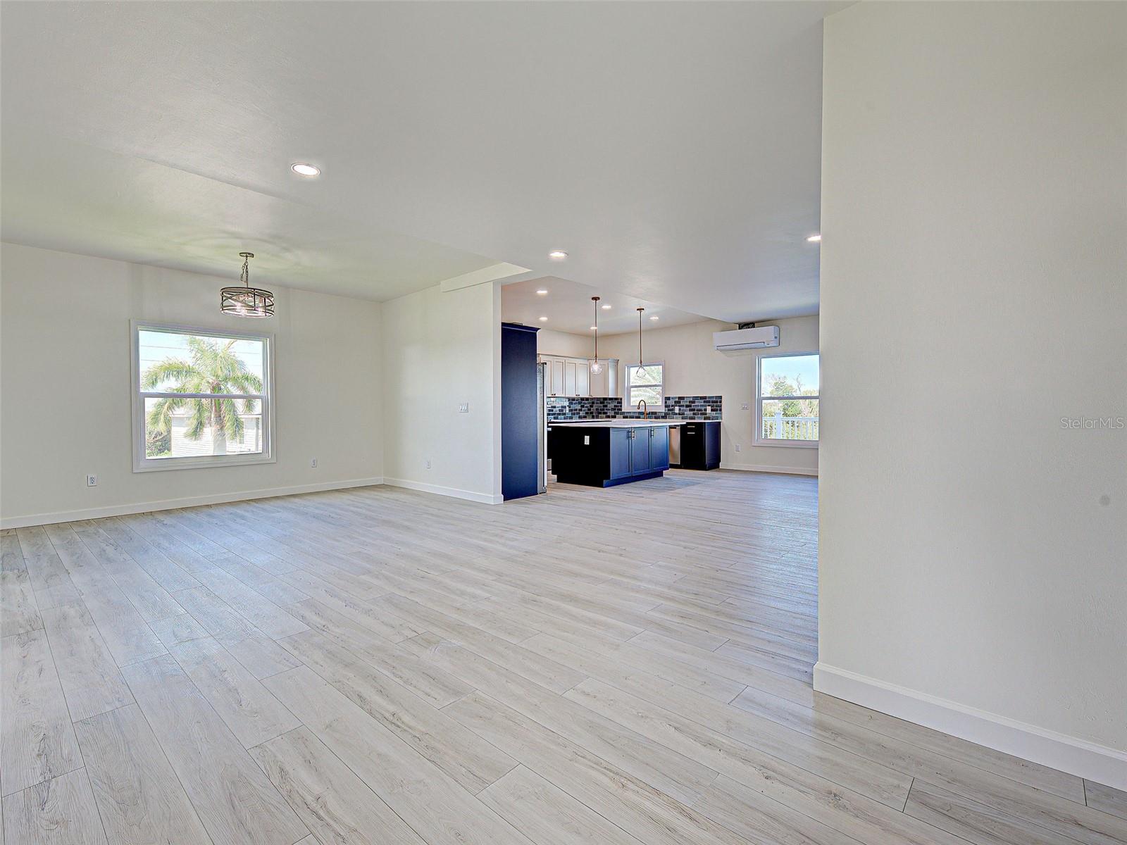 Image 35 of 92 For 13095 Via Cassia