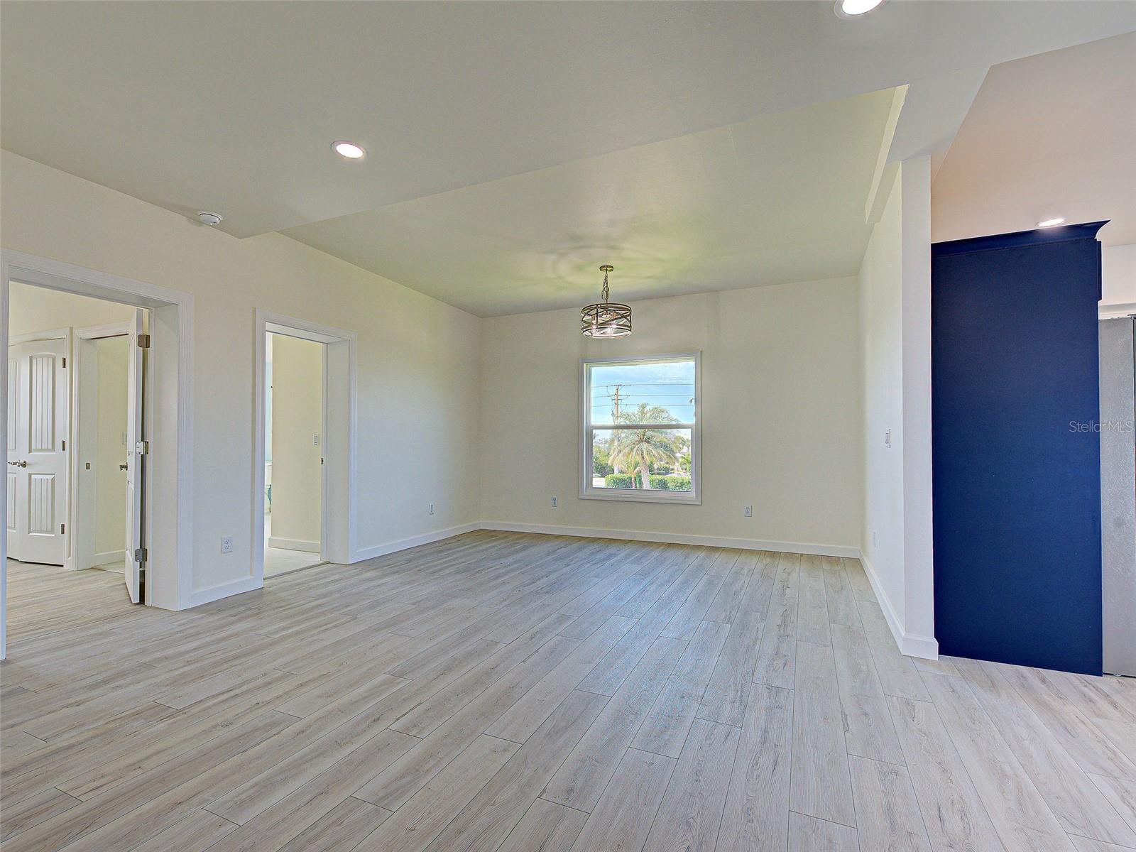 Image 37 of 92 For 13095 Via Cassia