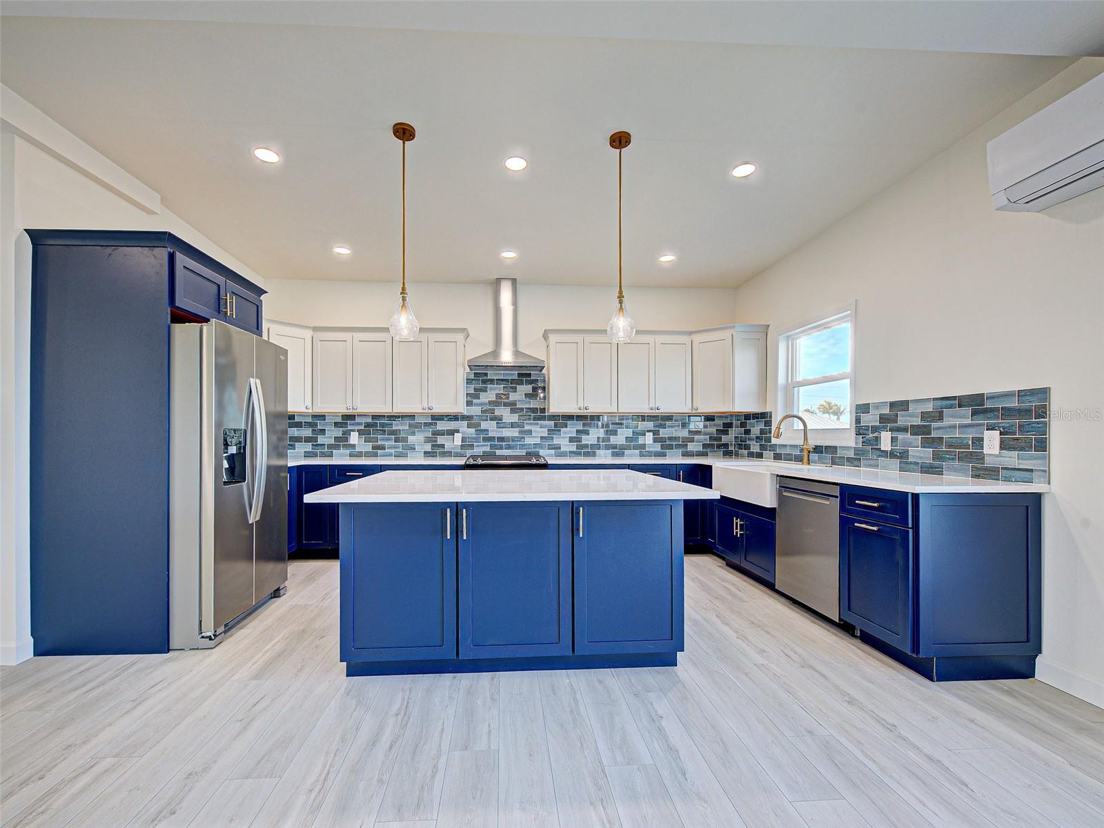 Image 39 of 92 For 13095 Via Cassia