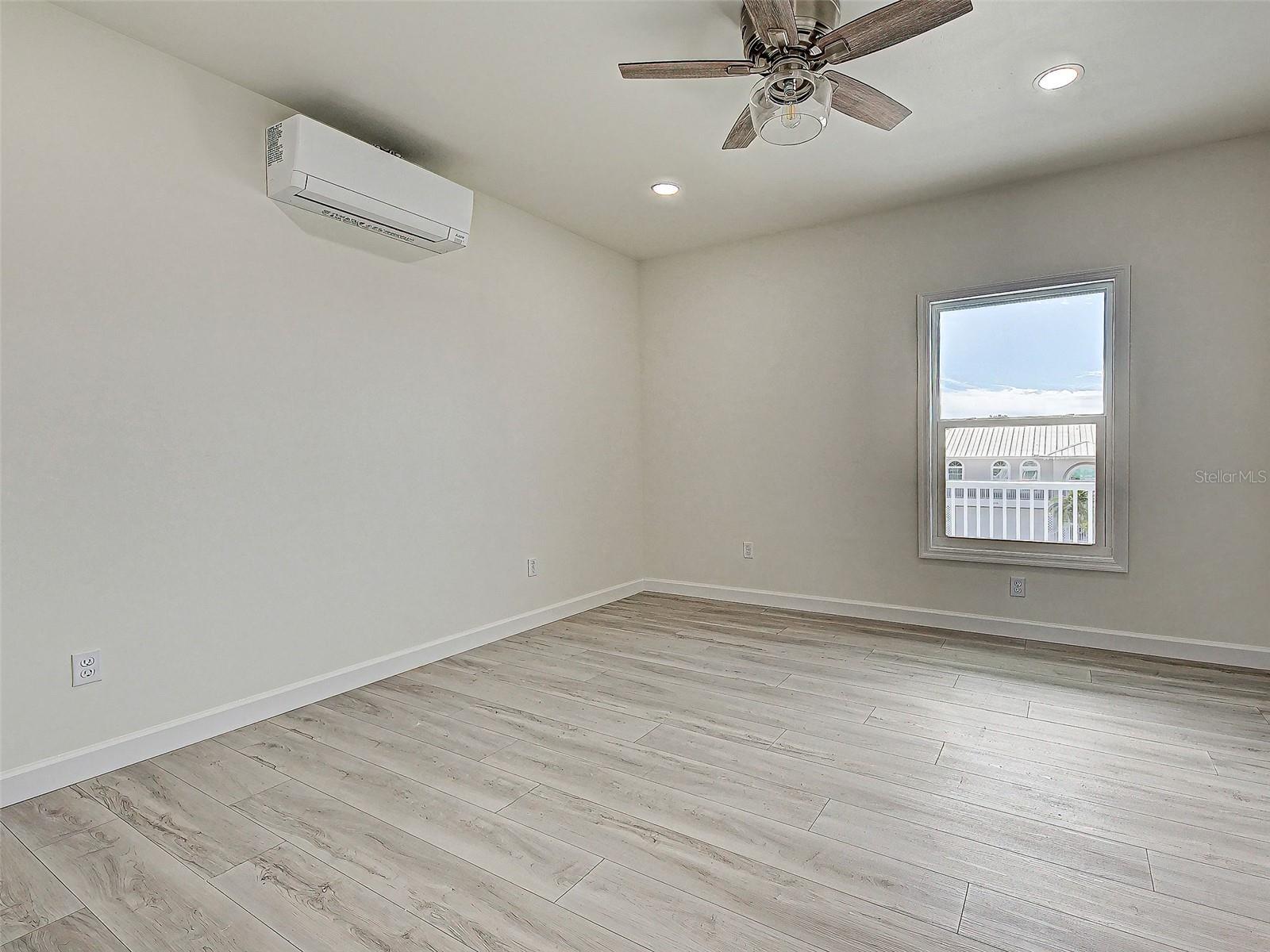 Image 47 of 92 For 13095 Via Cassia