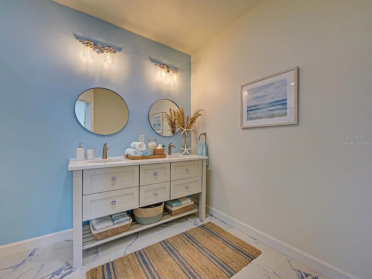 Image 66 of 92 For 13095 Via Cassia