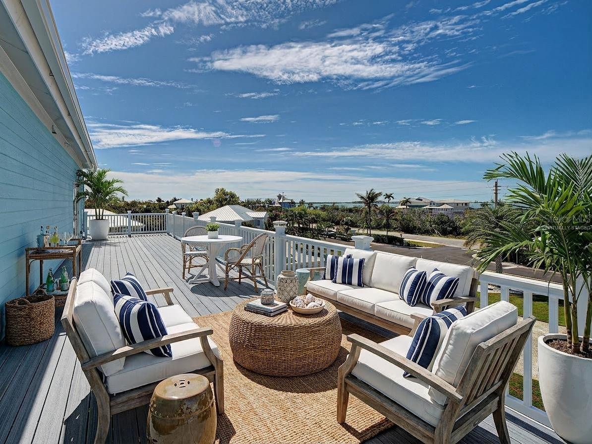 Image 72 of 92 For 13095 Via Cassia