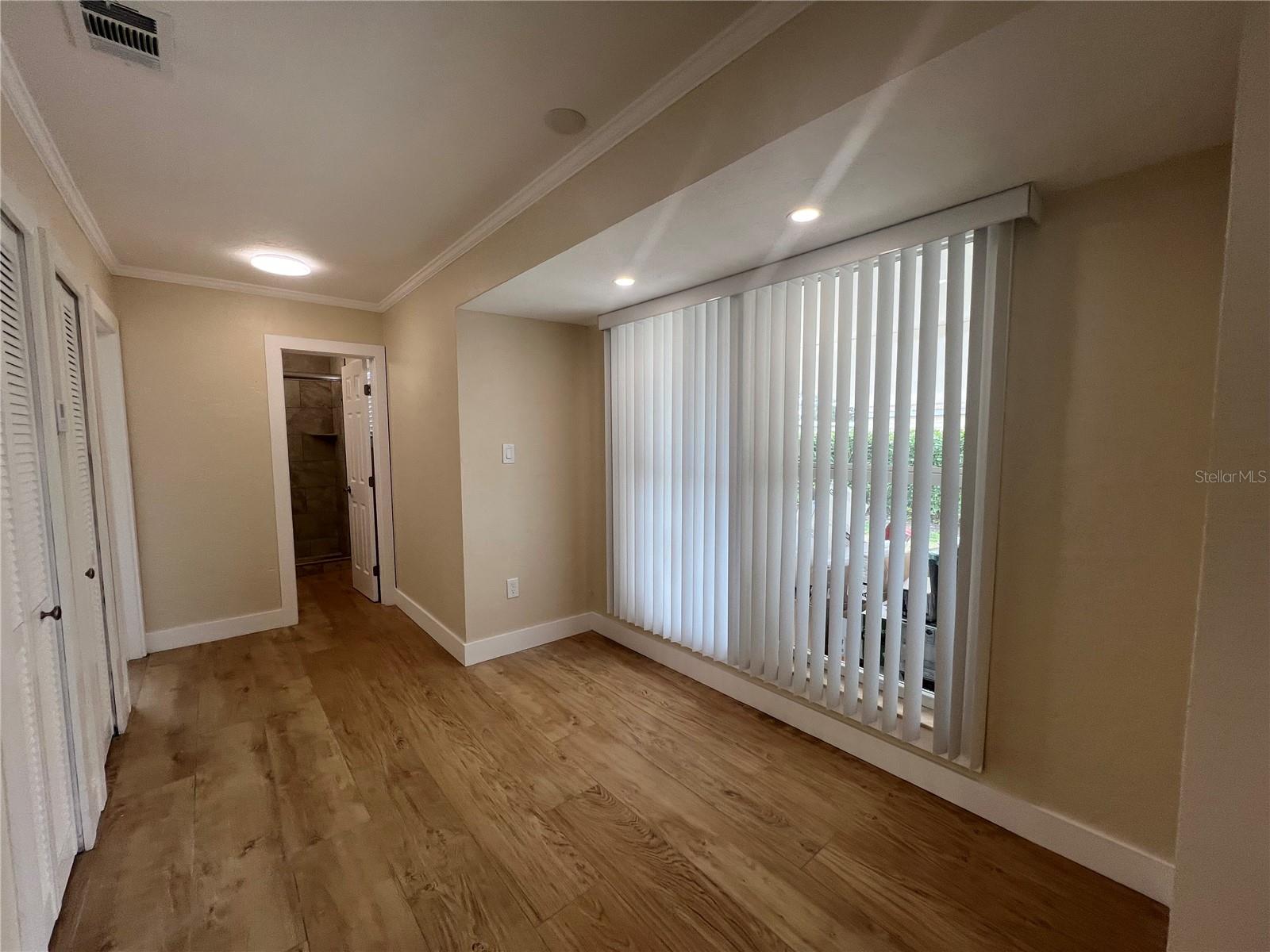 Image 14 of 30 For 2464 Picnic St