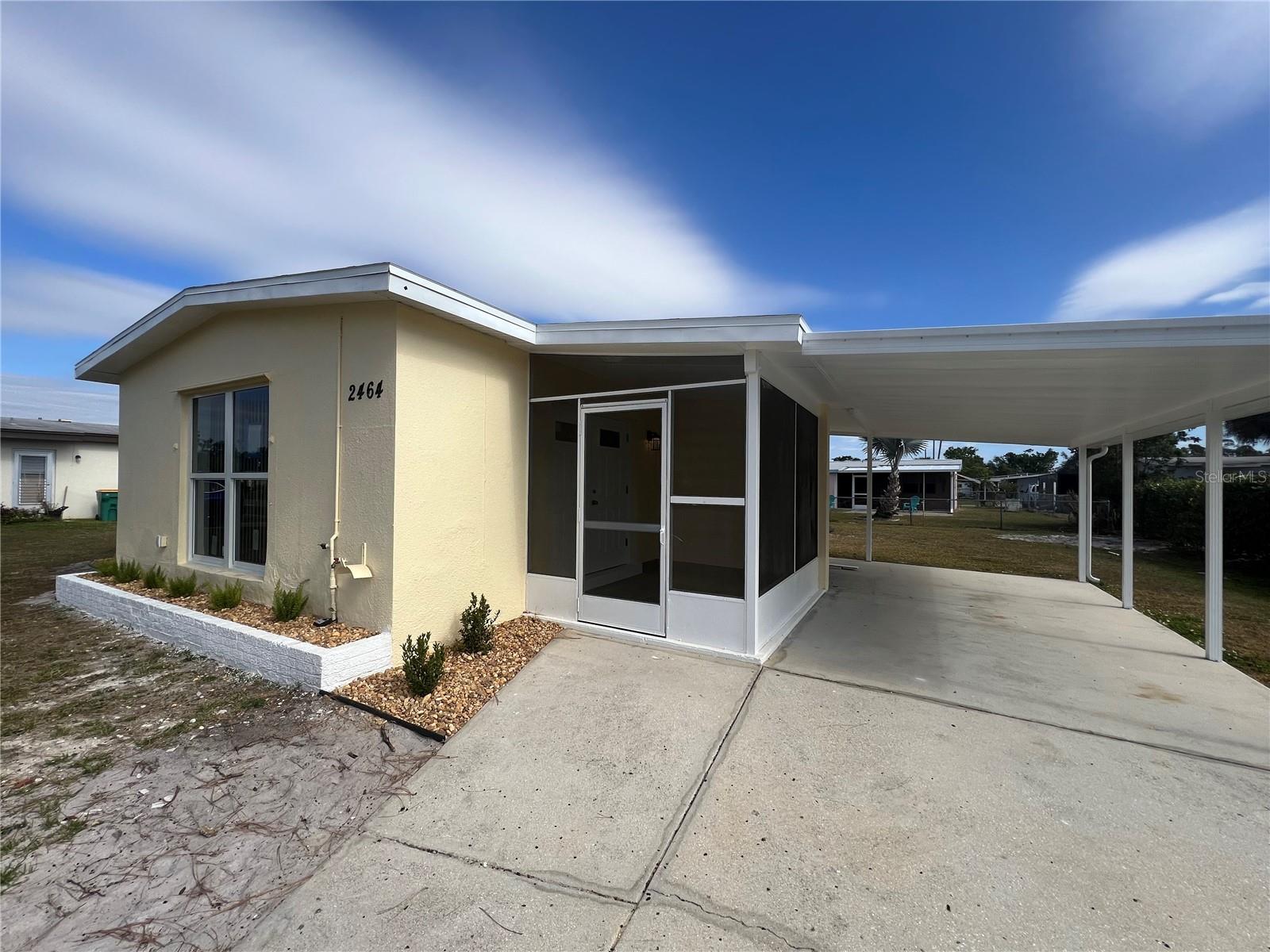 Image 2 of 30 For 2464 Picnic St