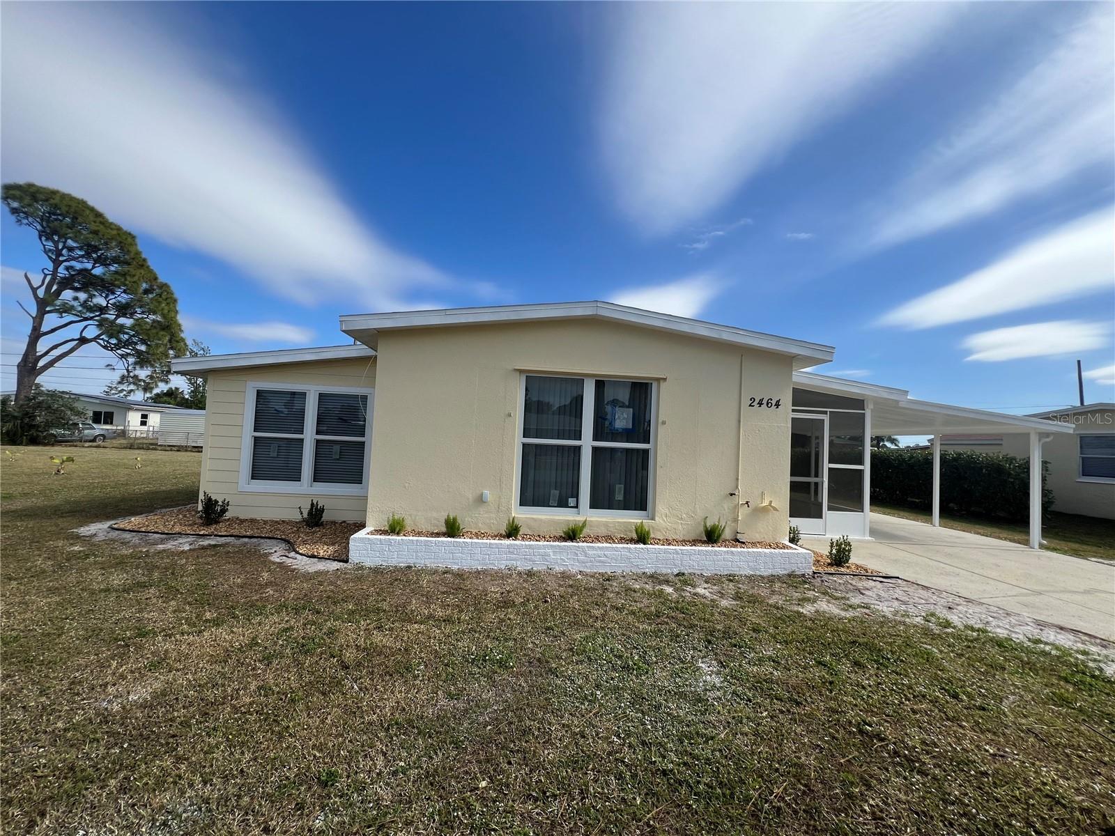 Image 3 of 30 For 2464 Picnic St