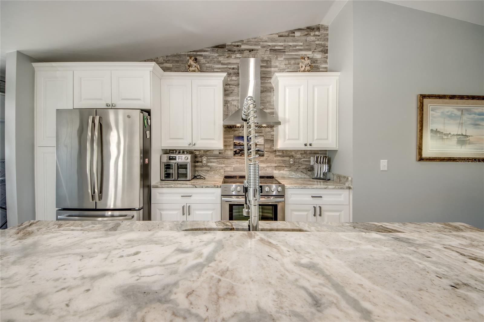 Image 16 of 38 For 3714 Gulf Breeze Lane