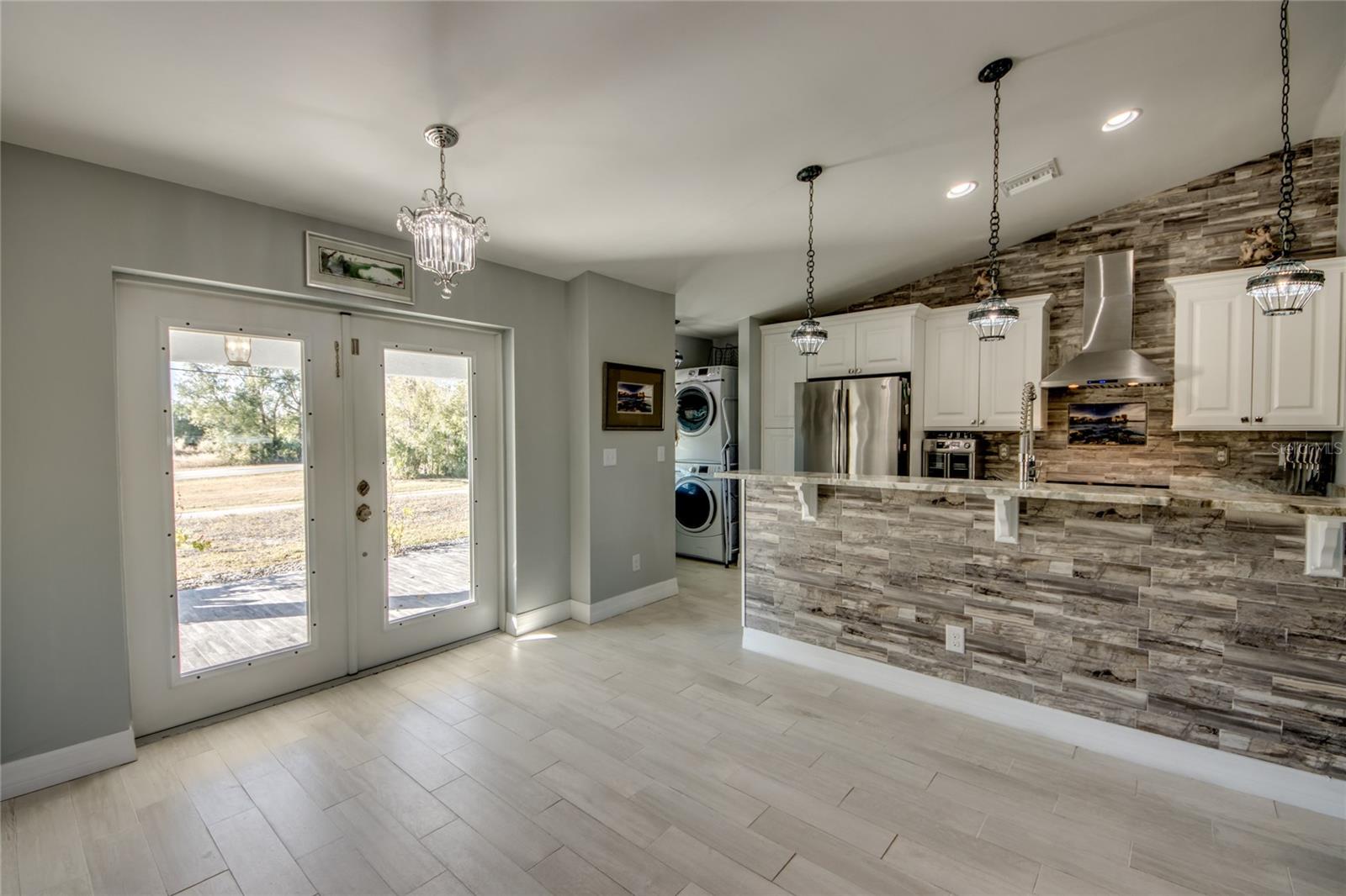Image 6 of 38 For 3714 Gulf Breeze Lane