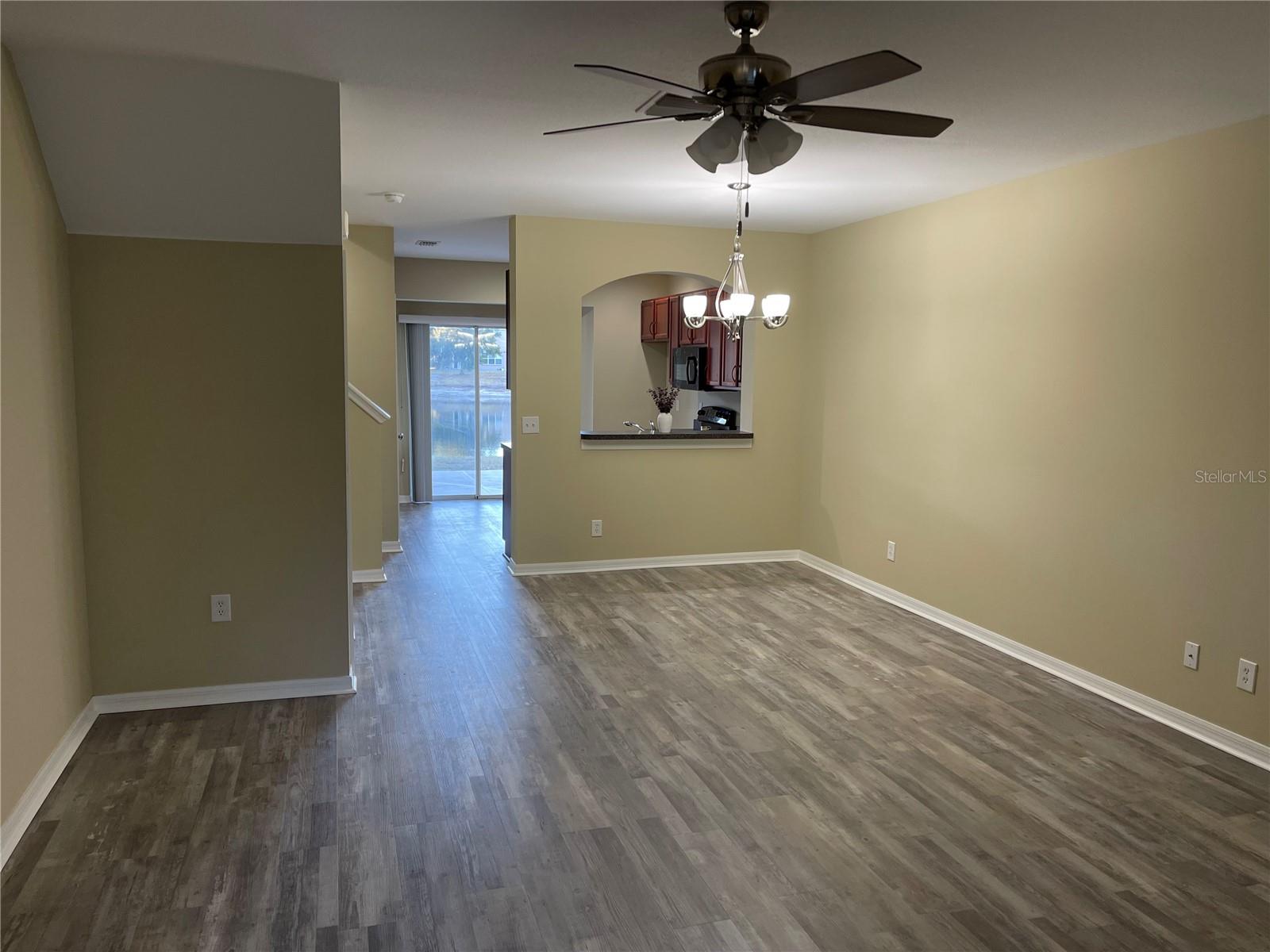 Image 3 of 21 For 15733 Stable Run Drive