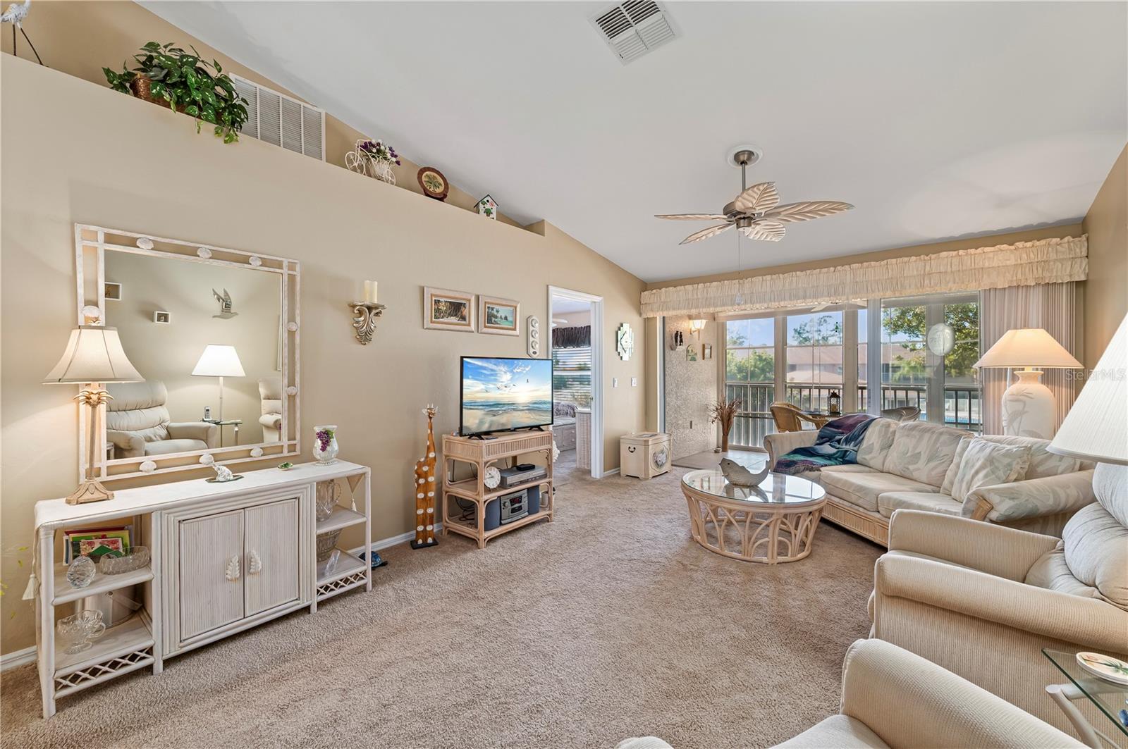 Image 14 of 48 For 11644 Egret Circle 1205