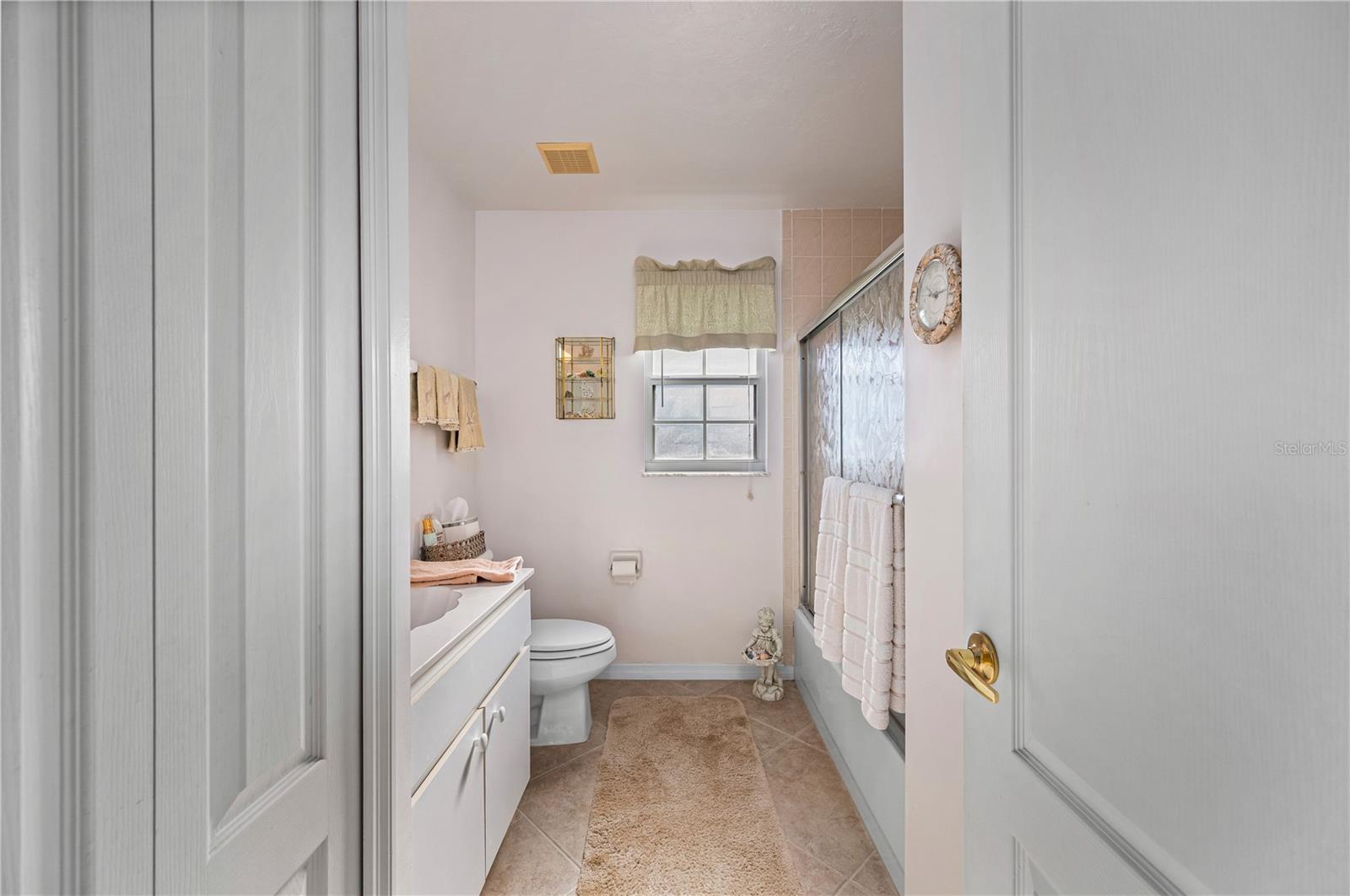 Image 27 of 48 For 11644 Egret Circle 1205