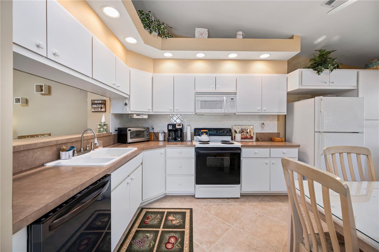 Image 9 of 48 For 11644 Egret Circle 1205