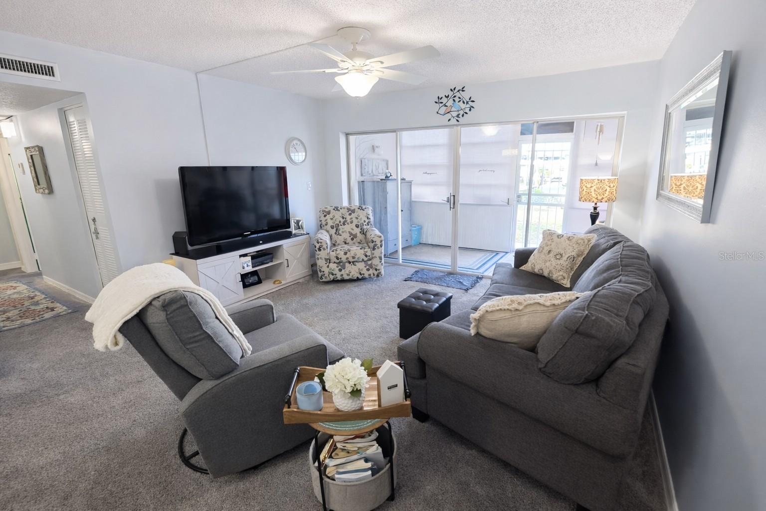 Image 13 of 36 For 21300 Brinson Avenue 111