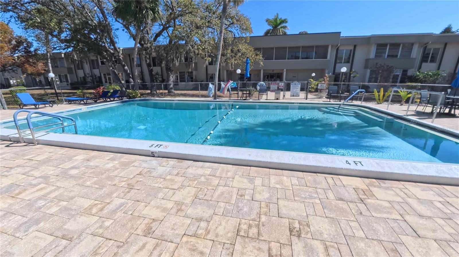 Image 29 of 36 For 21300 Brinson Avenue 111