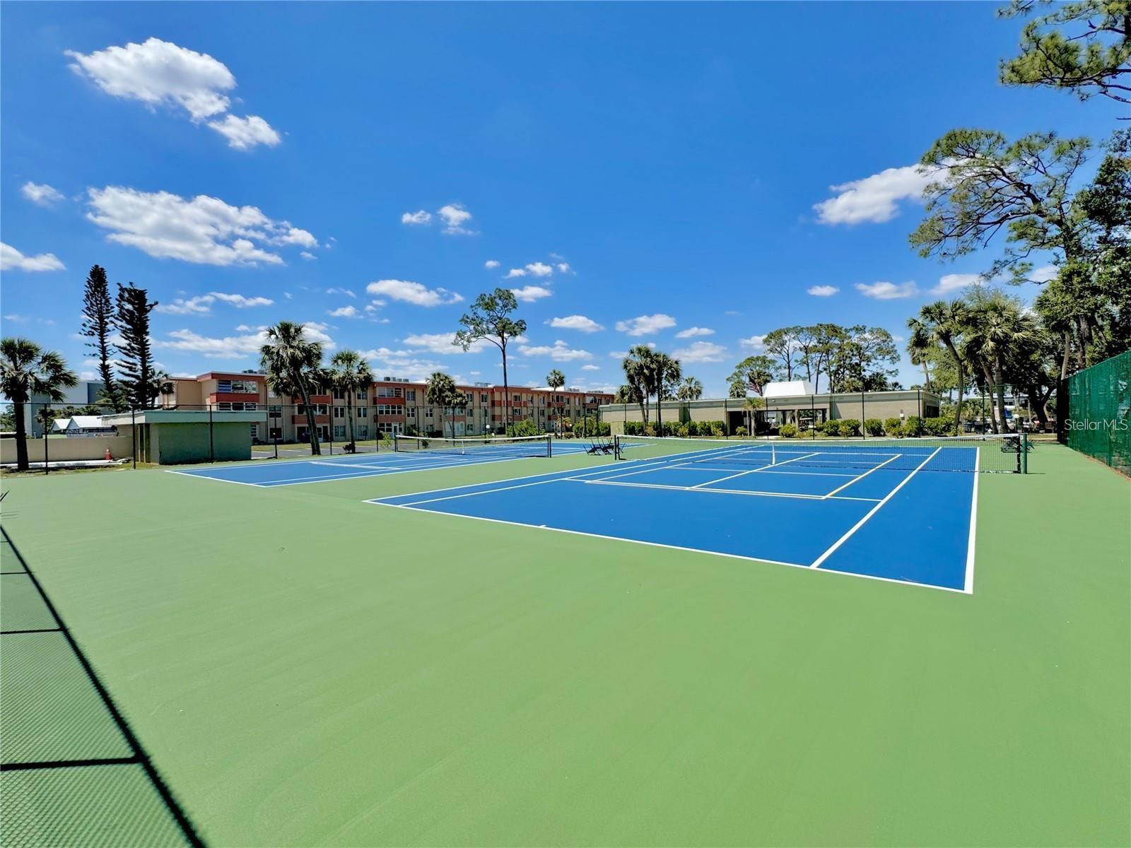 Image 34 of 36 For 21300 Brinson Avenue 111