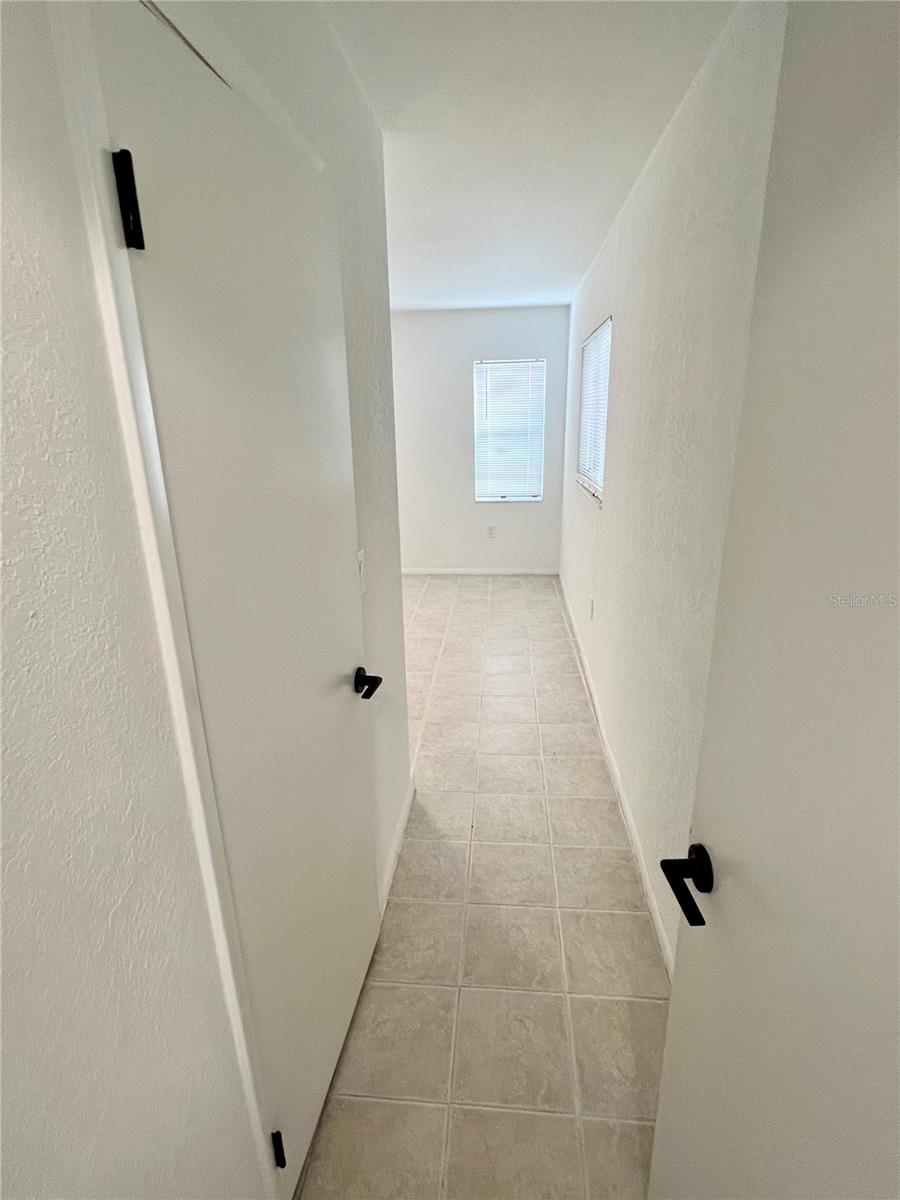 Image 13 of 18 For 146 Boundary Boulevard B101