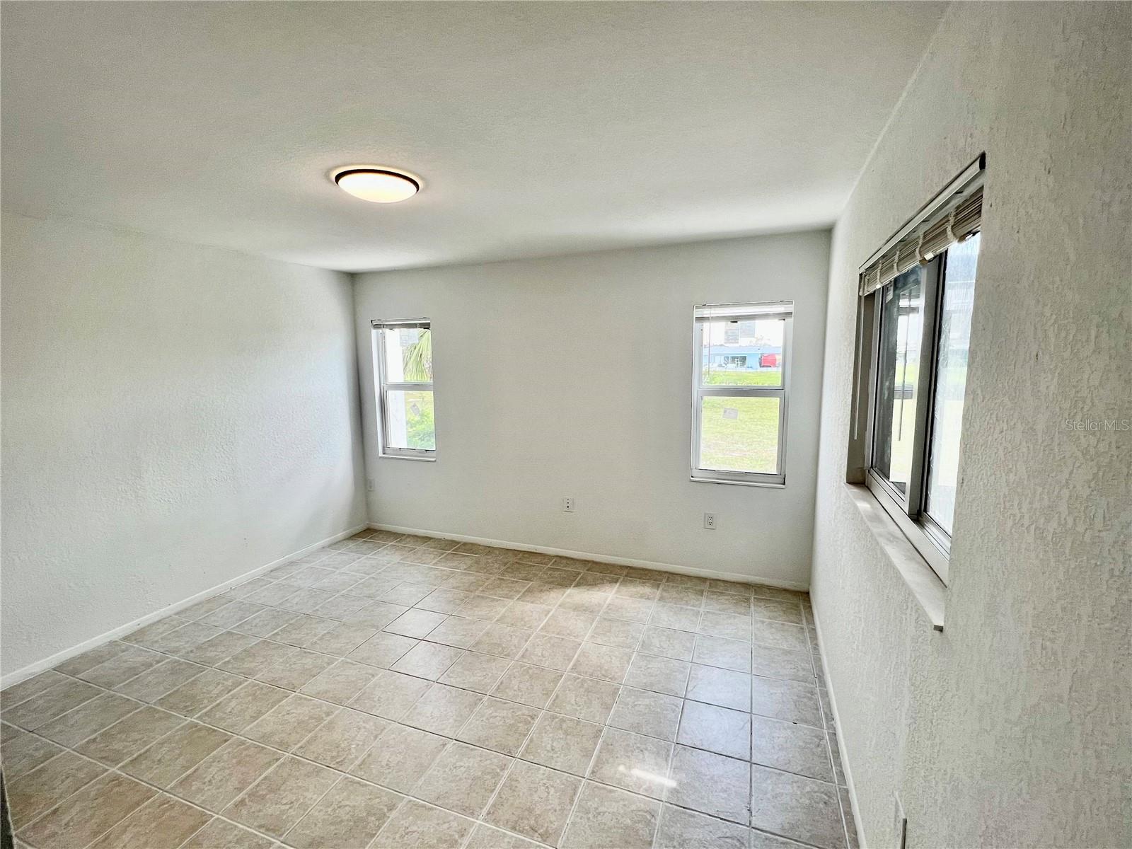 Image 14 of 18 For 146 Boundary Boulevard B101