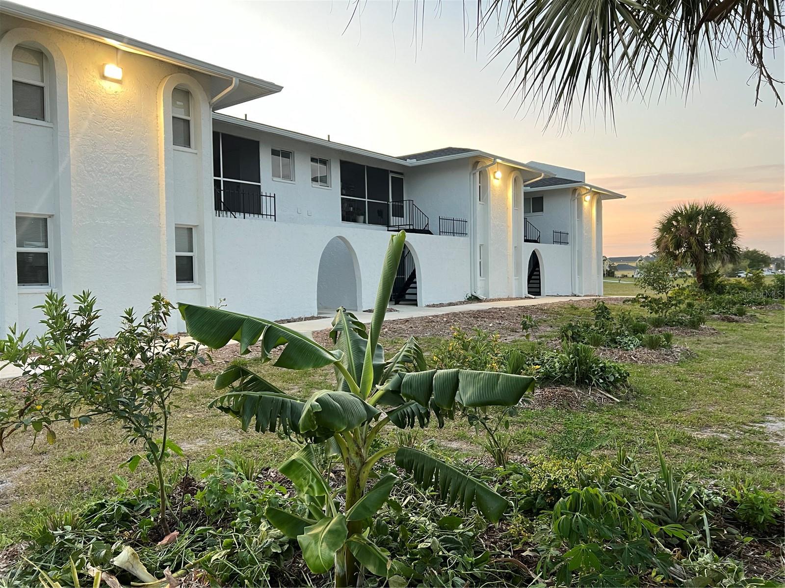 Image 2 of 18 For 146 Boundary Boulevard B101